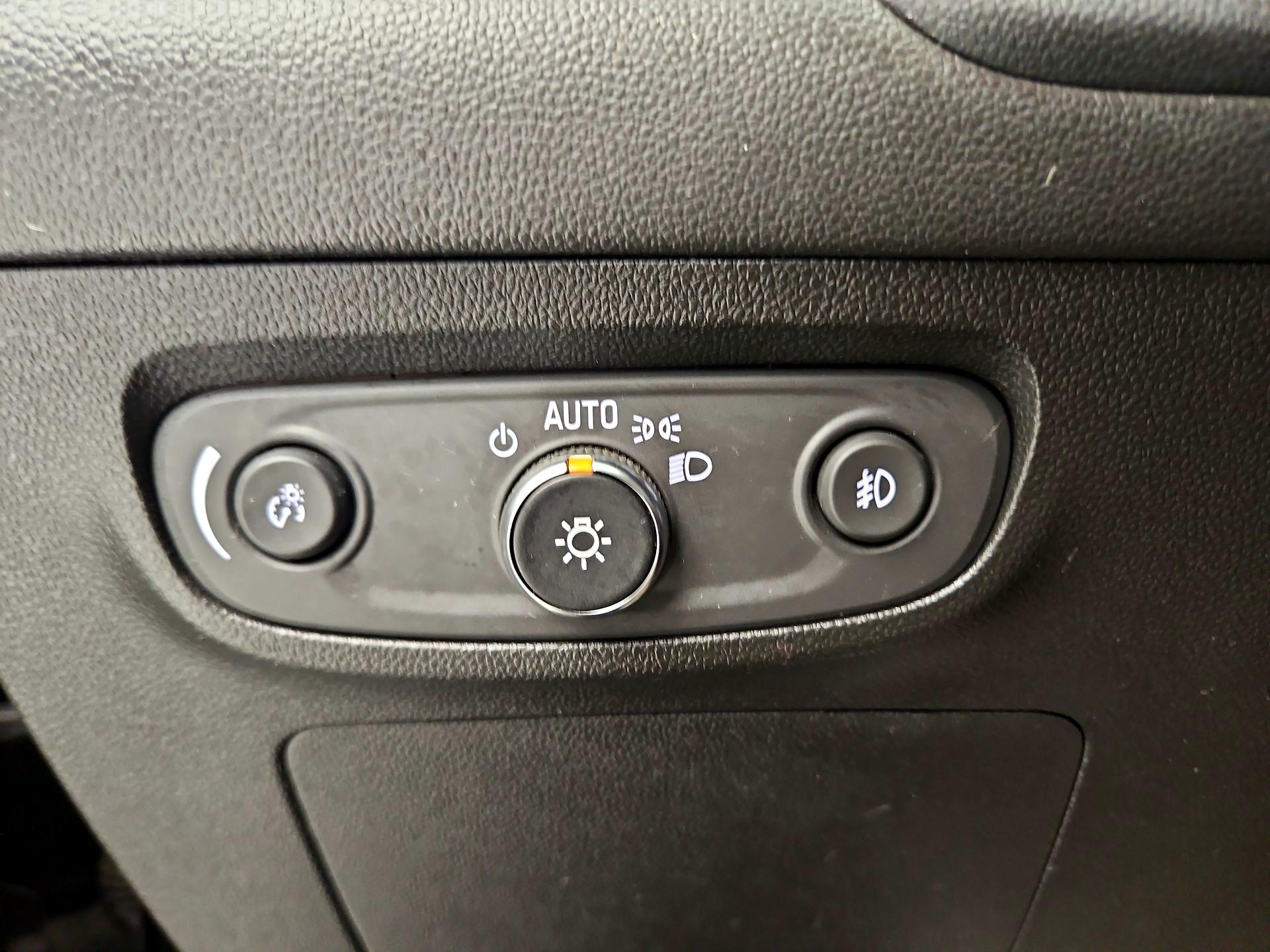 Thumbnail: 2021 Buick Encore GX - 13