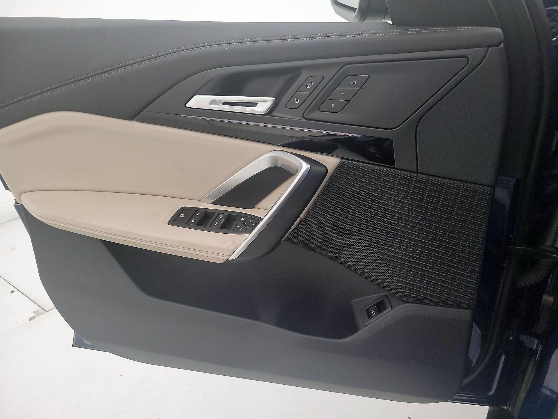 Thumbnail: 2024 BMW X1 - 12