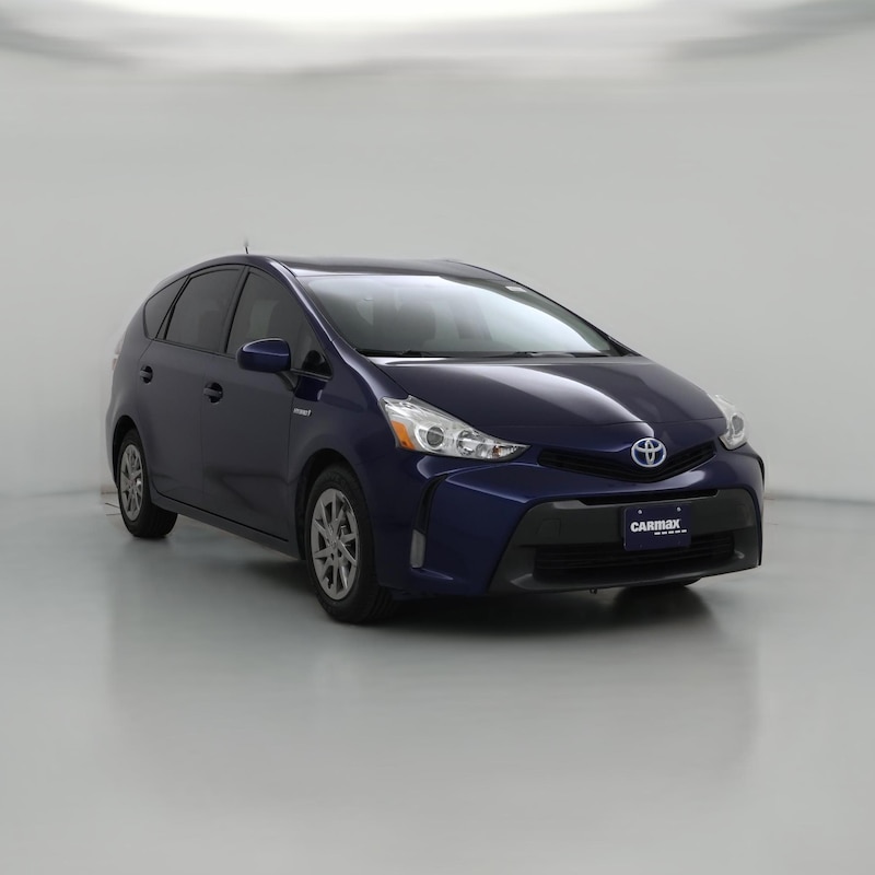 2015 Toyota Prius v Three