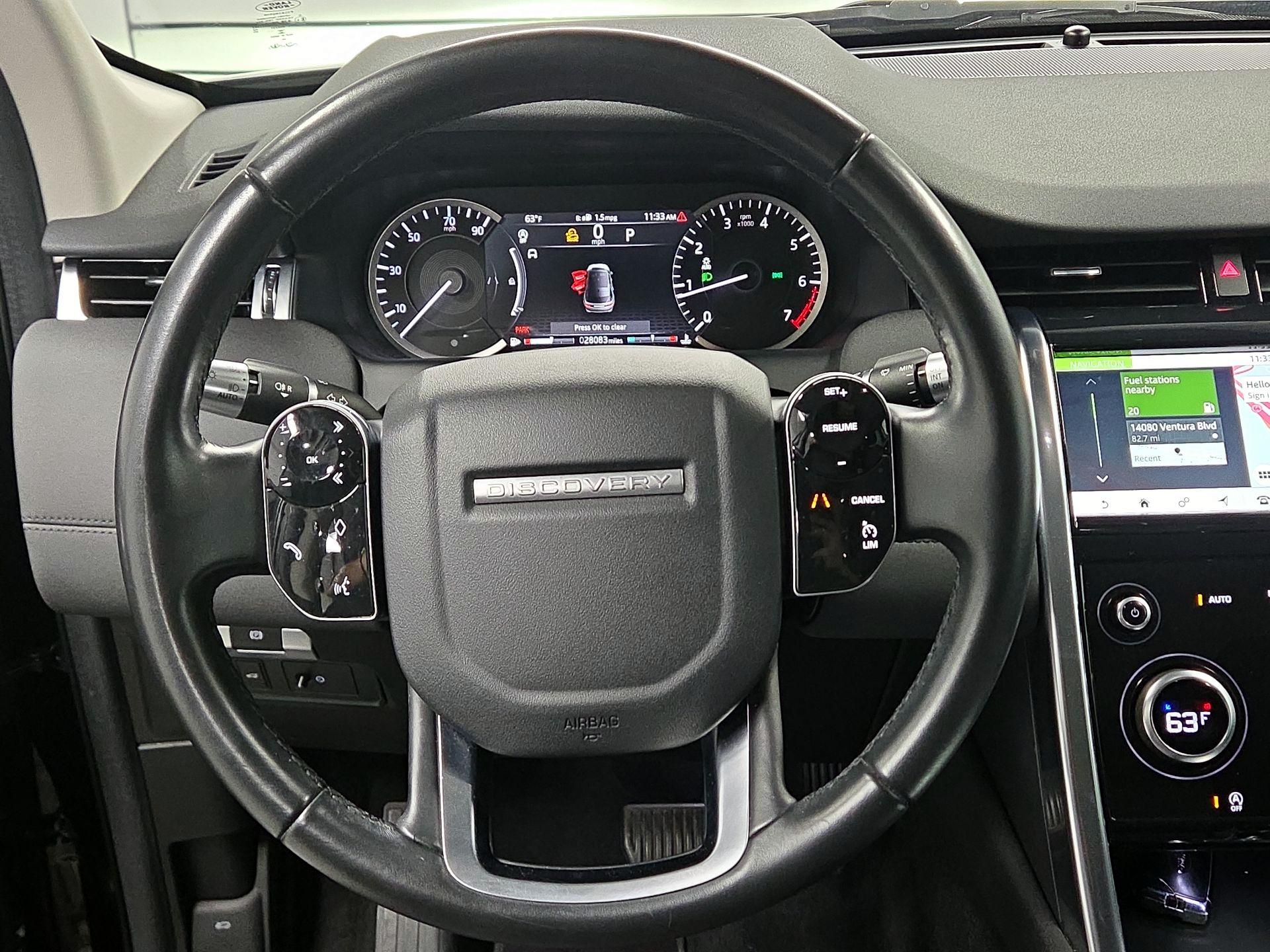 Thumbnail: 2020 Land Rover Discovery Sport - 10