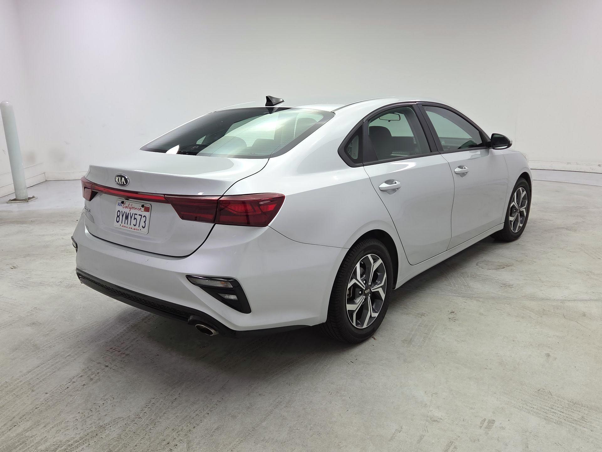 Thumbnail: 2021 Kia Forte - 5