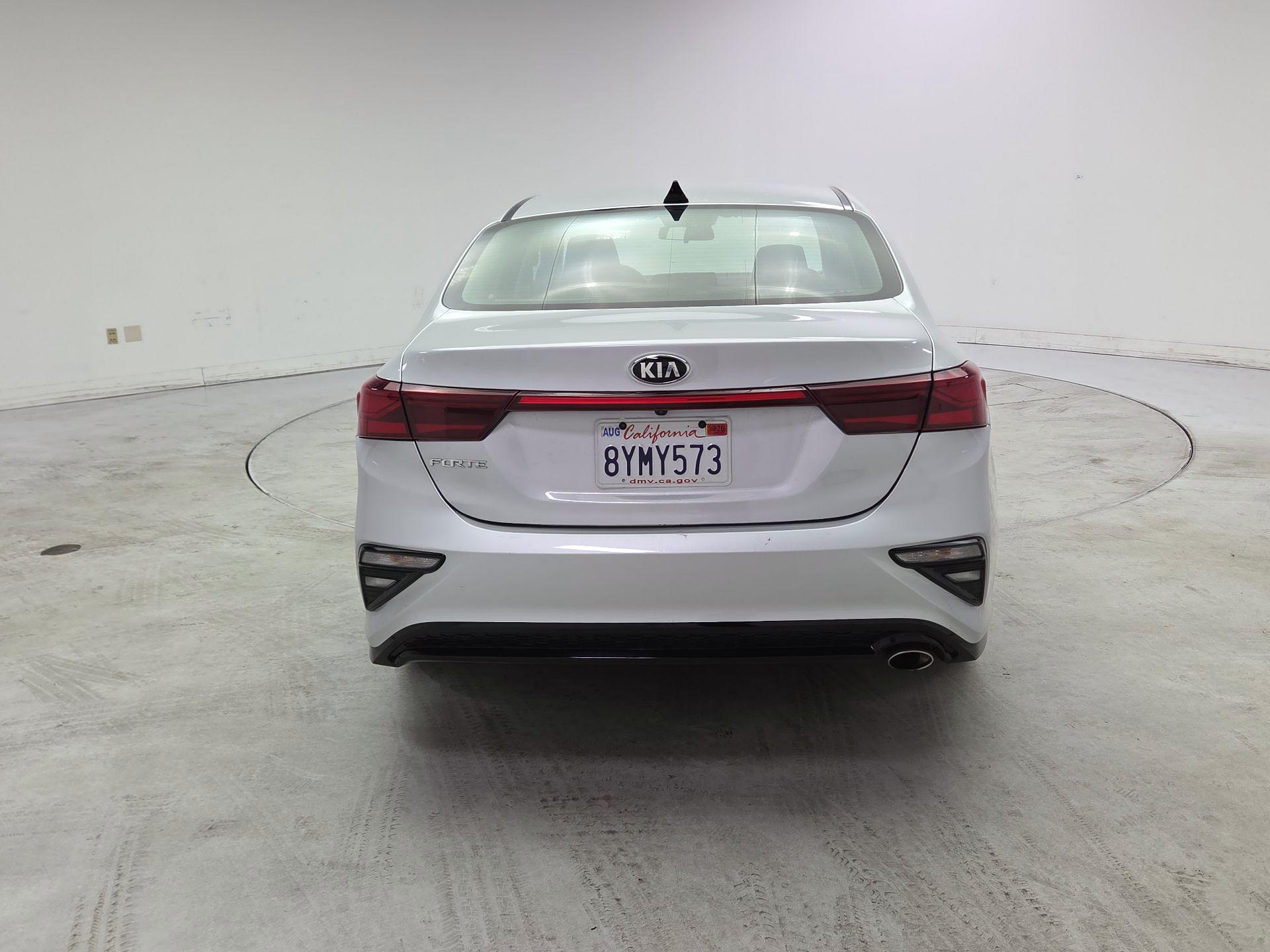 Thumbnail: 2021 Kia Forte - 6