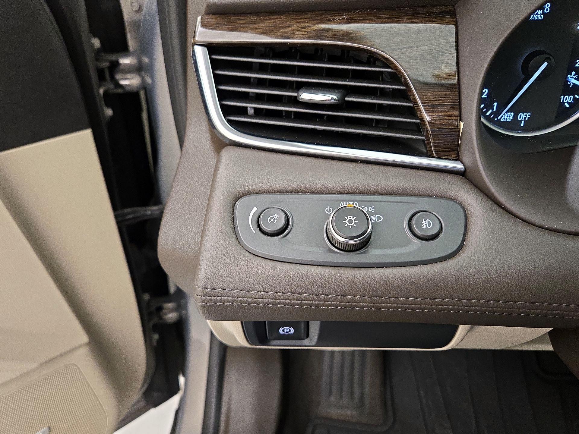 Thumbnail: 2017 Buick LaCrosse - 13