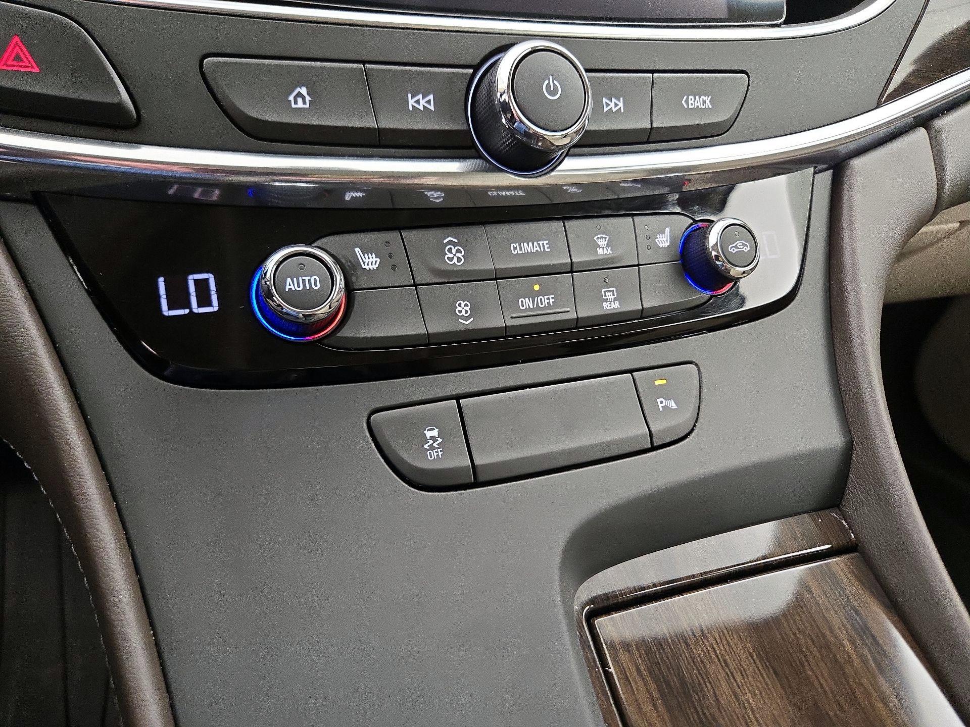 Thumbnail: 2017 Buick LaCrosse - 17