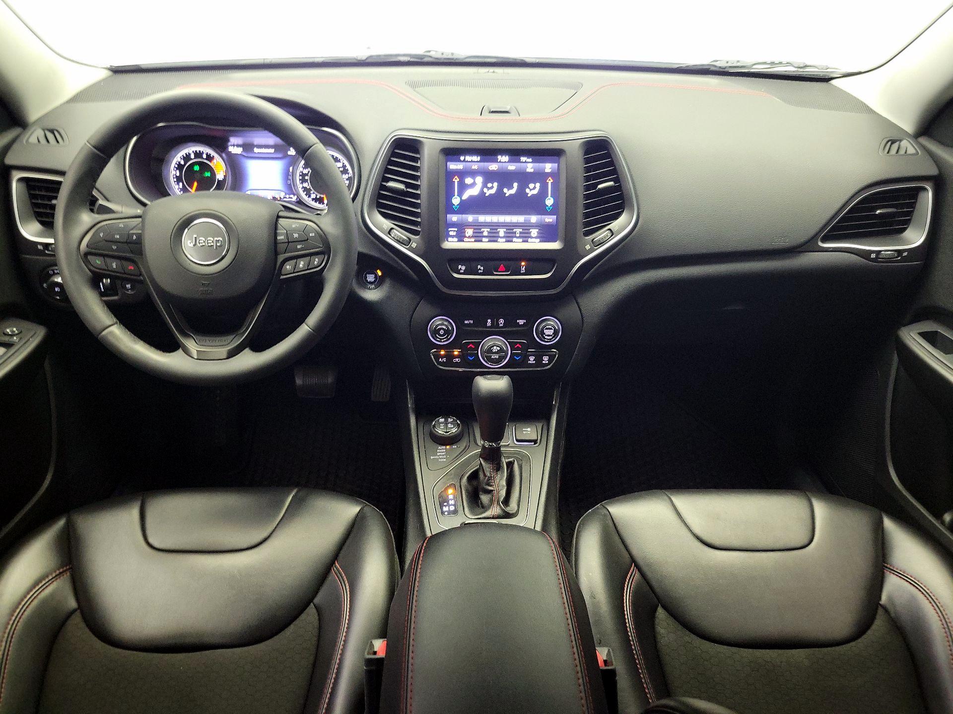 Thumbnail: 2020 Jeep Cherokee - 9