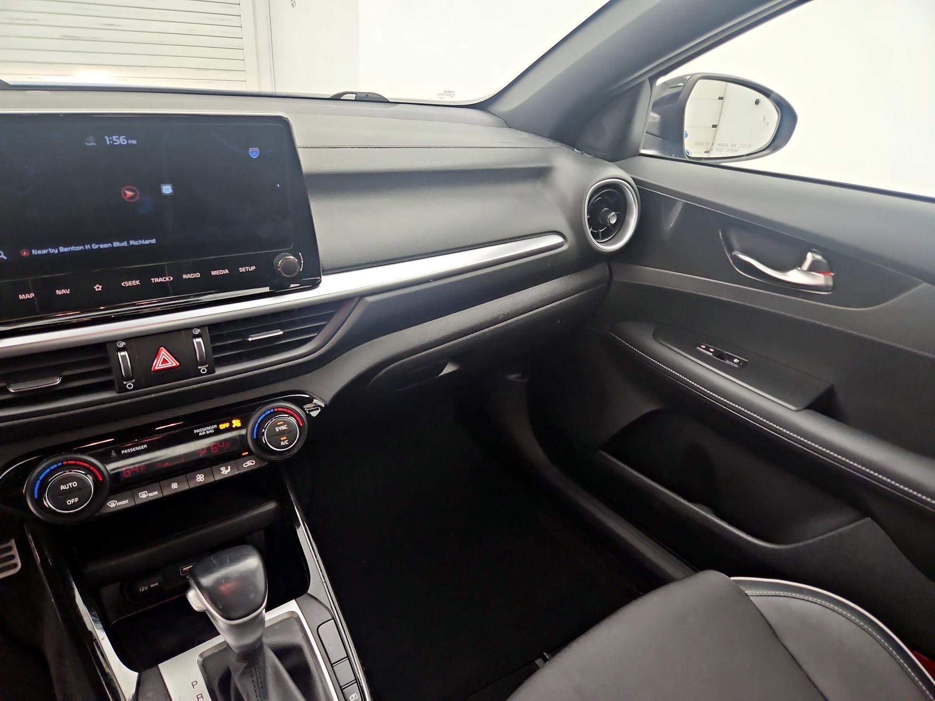 Thumbnail: 2023 Kia Forte - 9