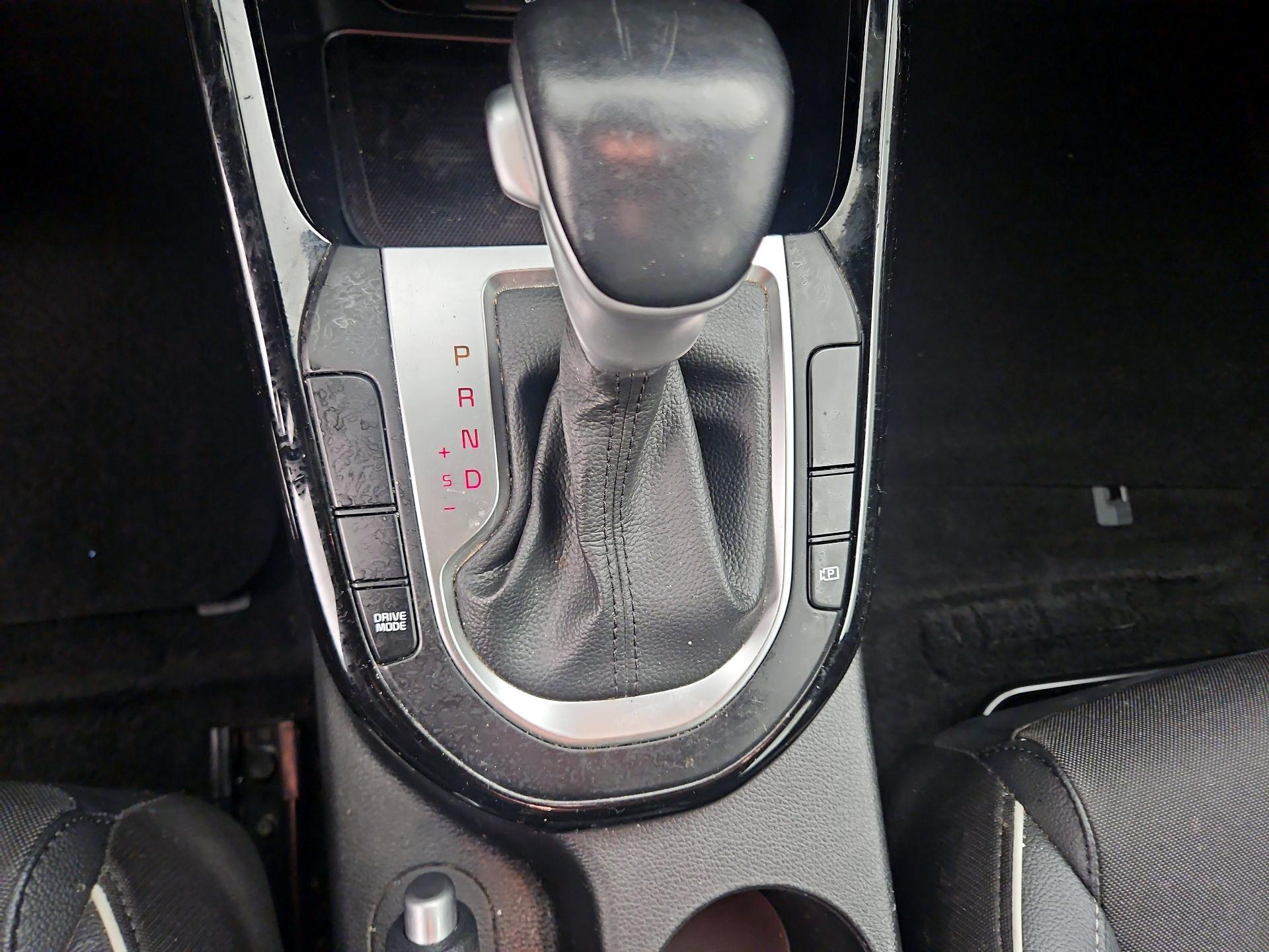 Thumbnail: 2023 Kia Forte - 18