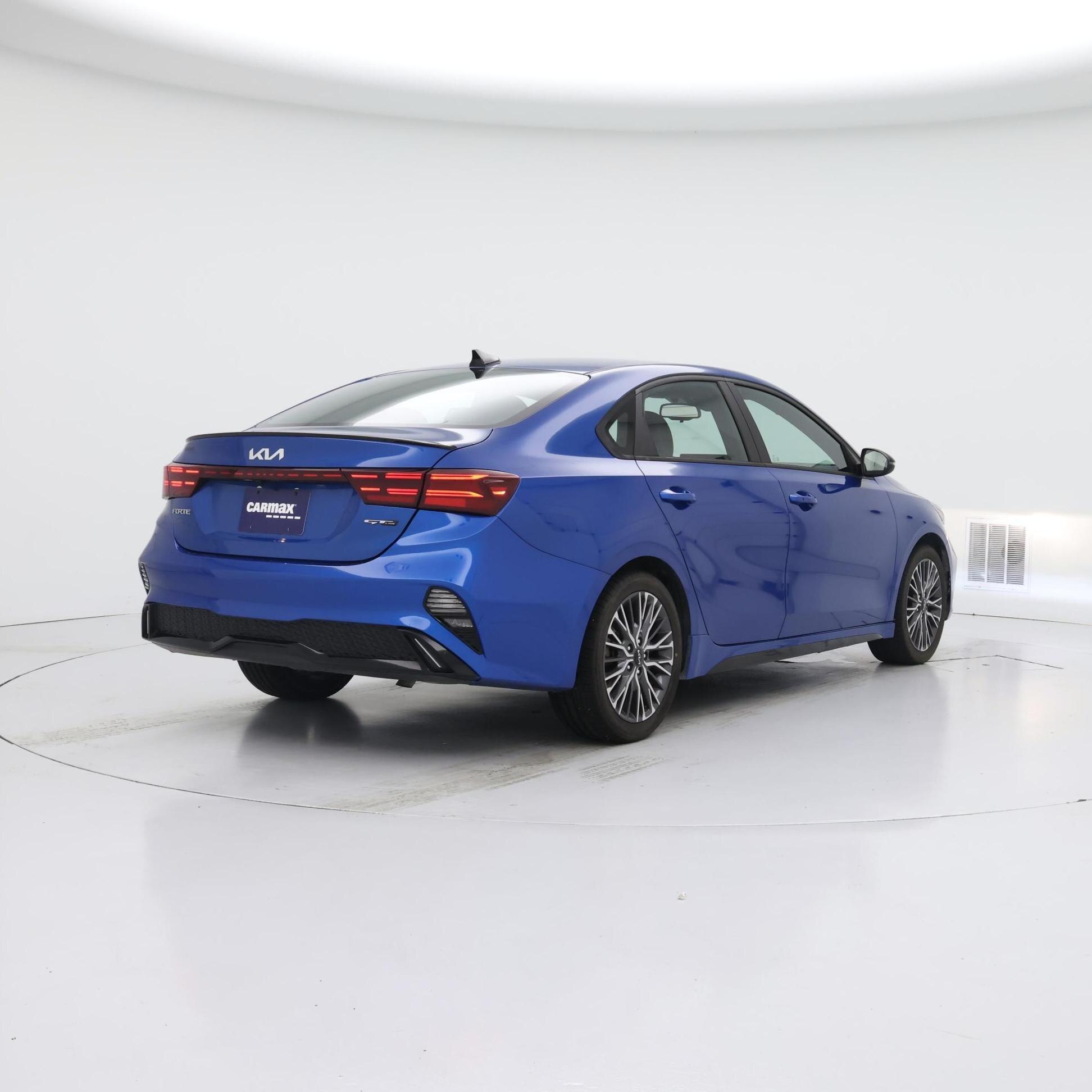 Thumbnail: 2023 Kia Forte - 8