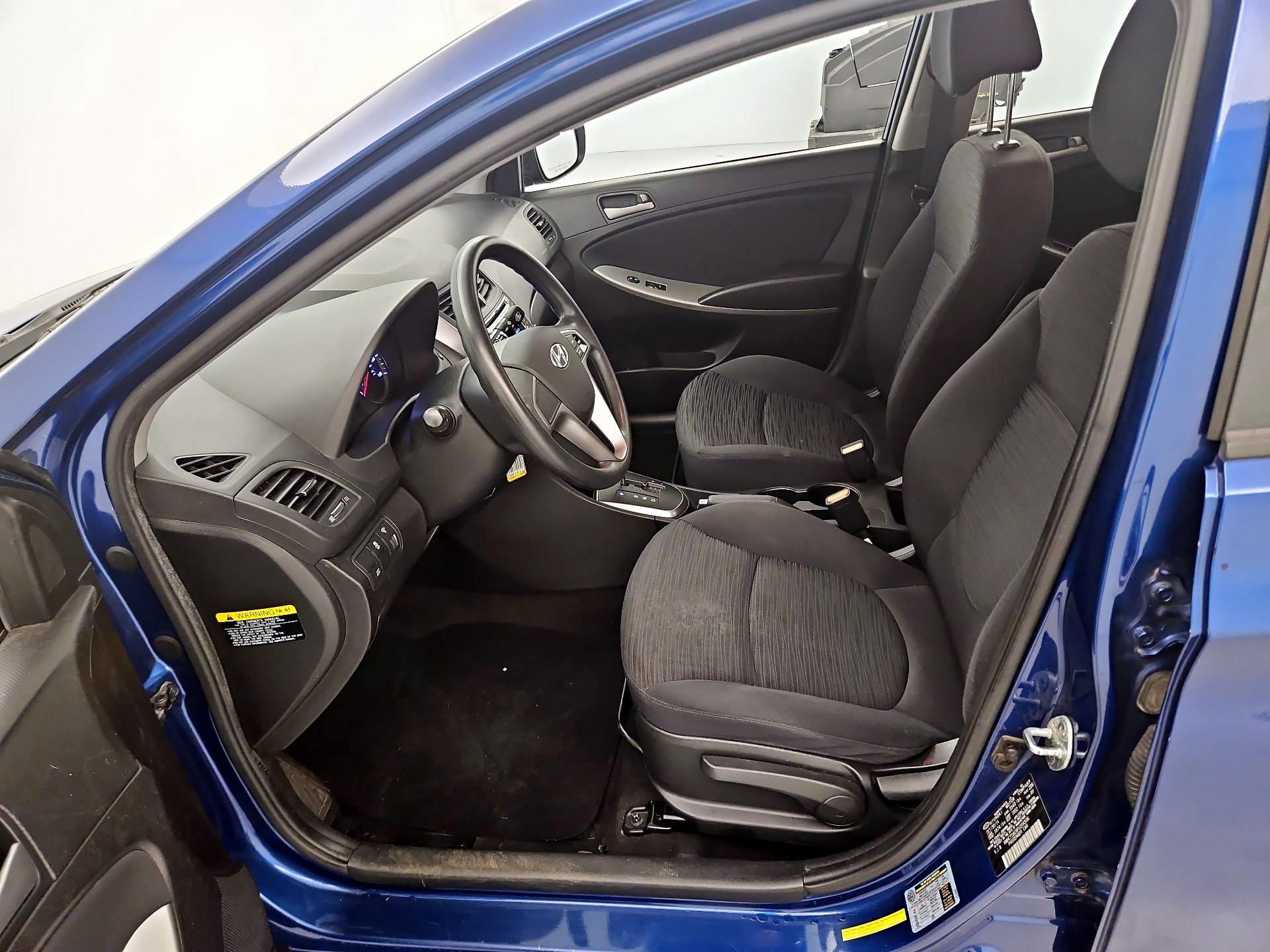 Thumbnail: 2015 Hyundai Accent - 11