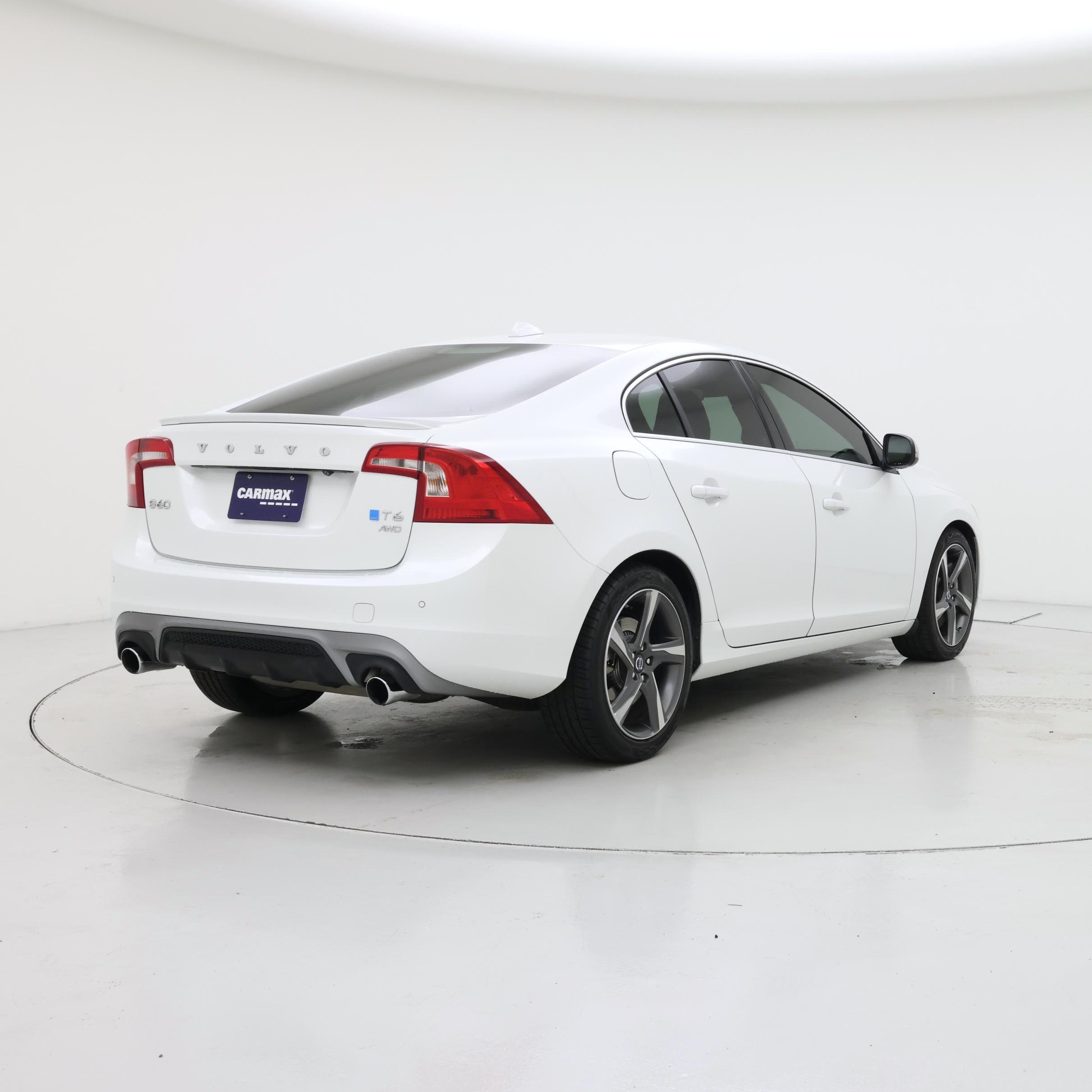 Thumbnail: 2015 Volvo S60 - 8