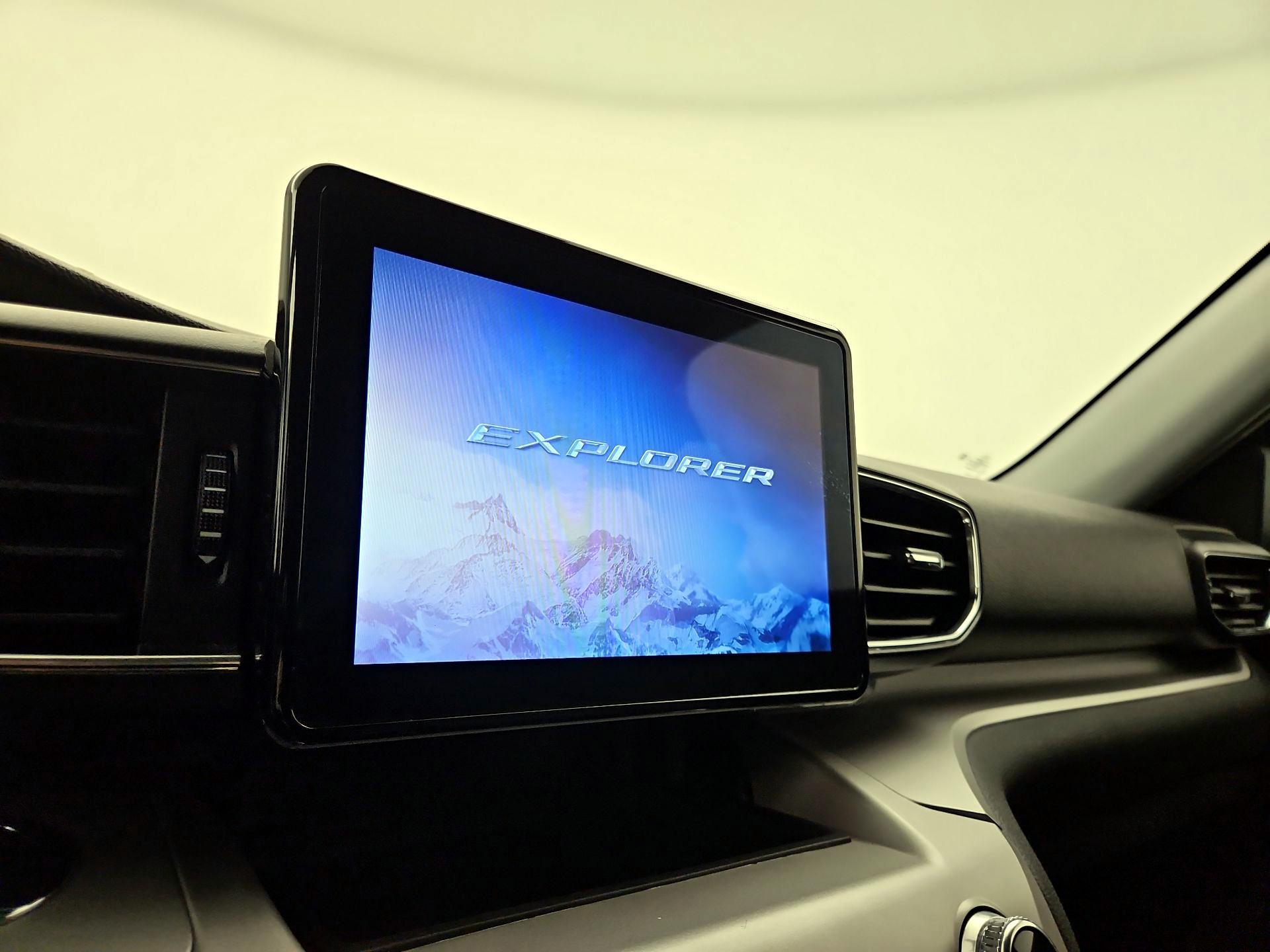 Thumbnail: 2021 Ford Explorer - 15