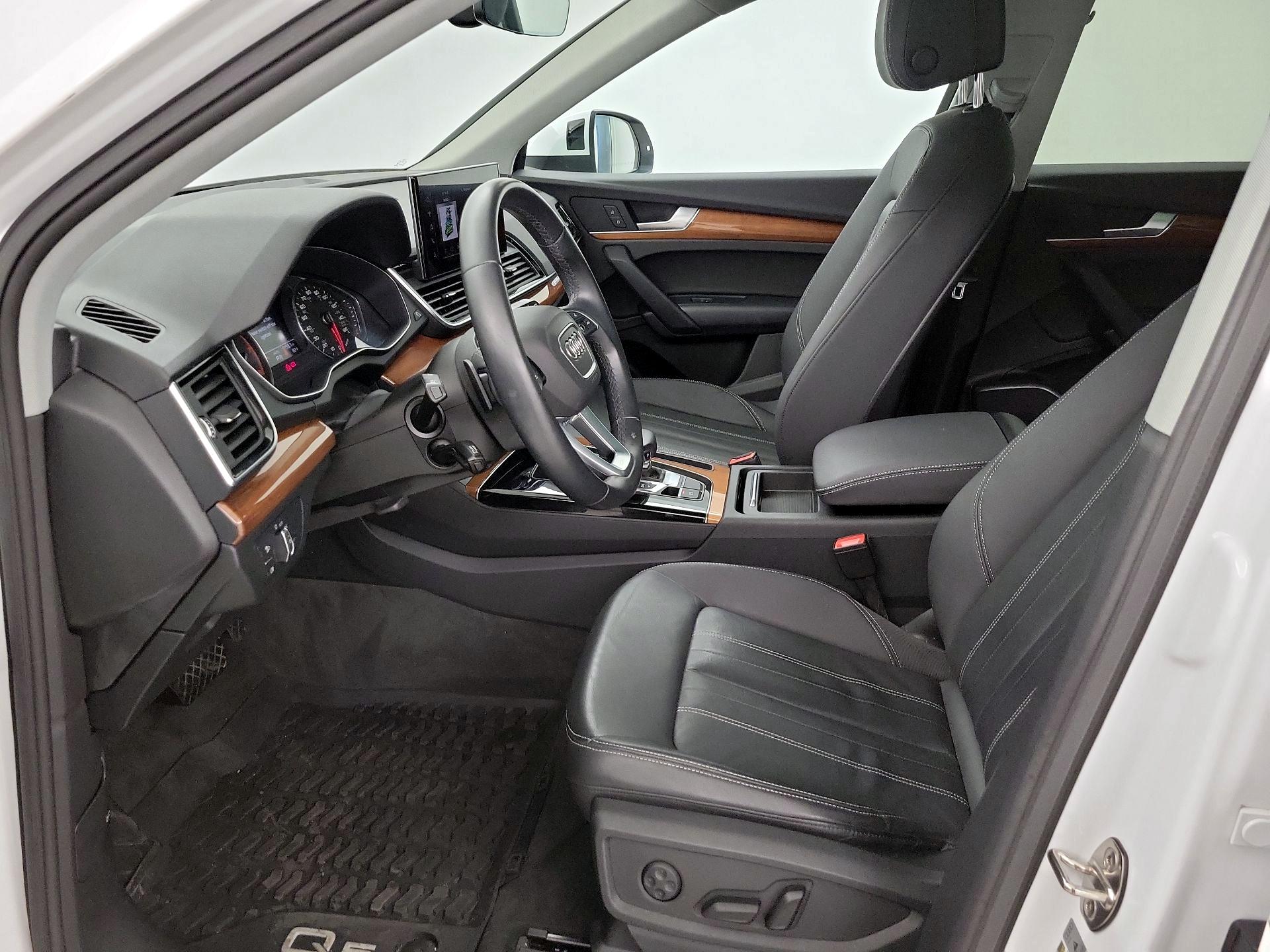 Thumbnail: 2021 Audi Q5 - 11