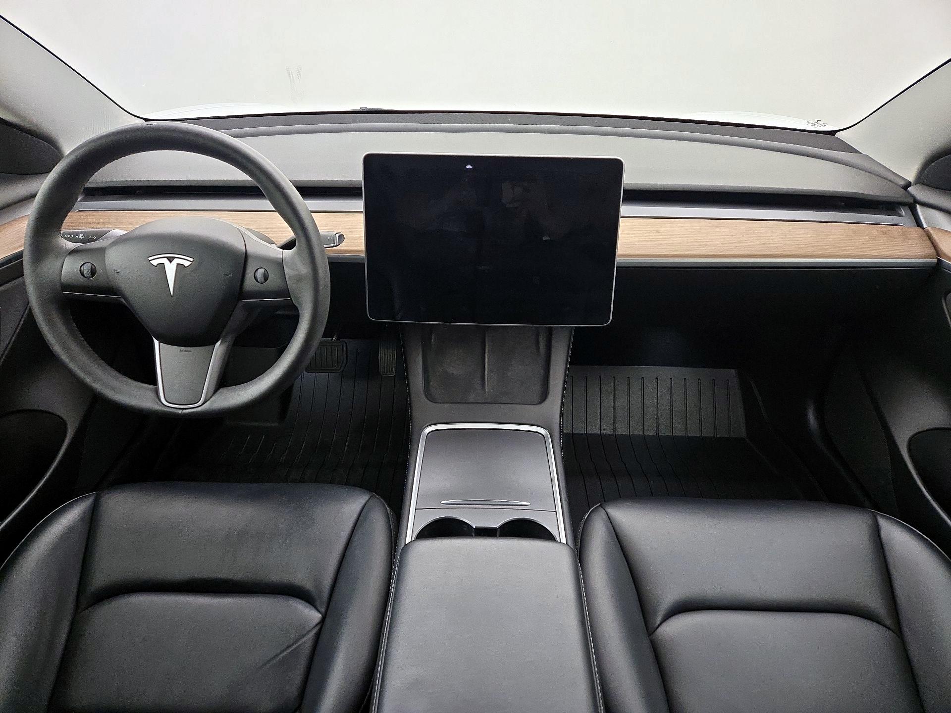 Thumbnail: 2022 Tesla Model 3 - 9