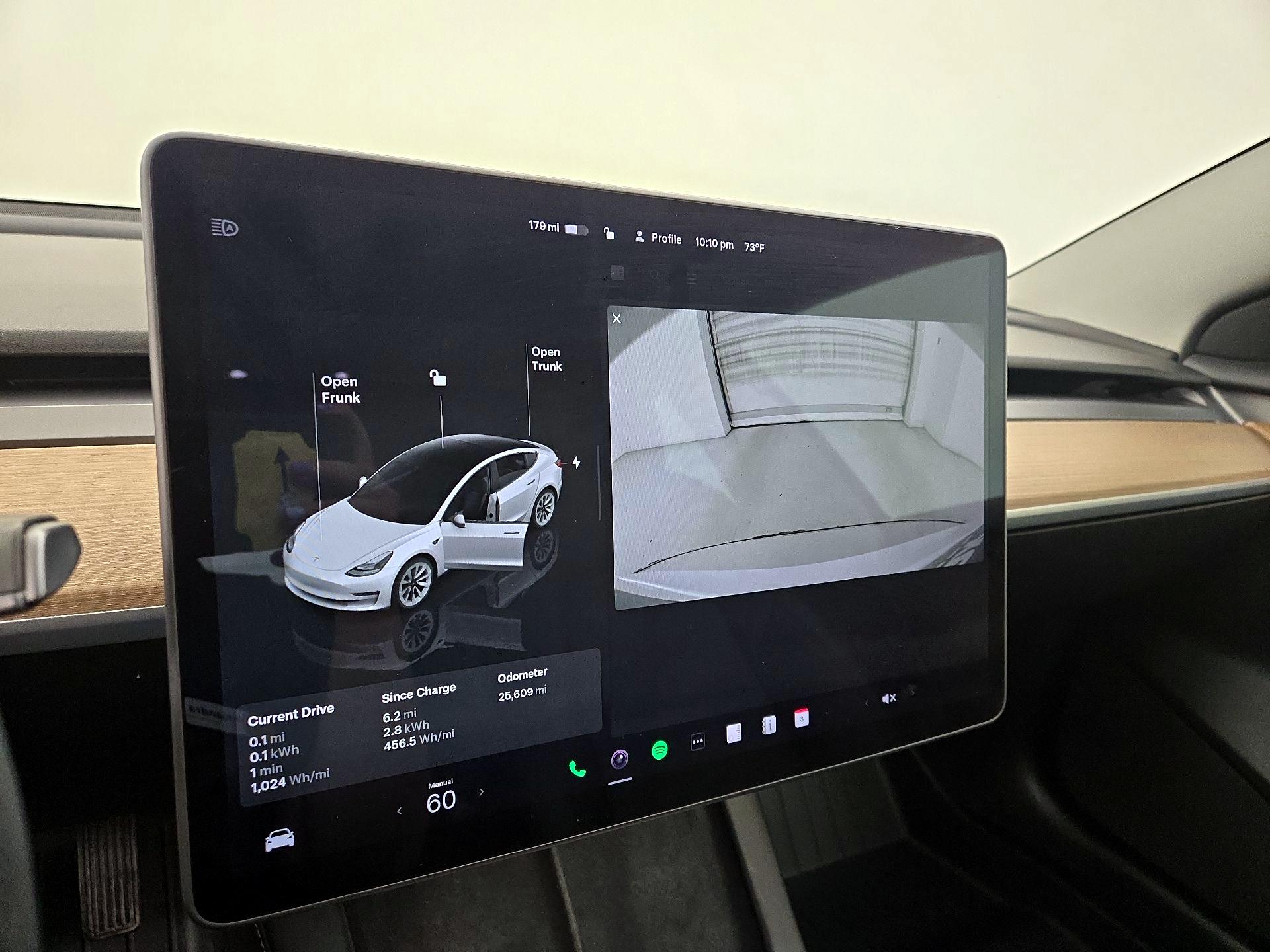 Thumbnail: 2022 Tesla Model 3 - 14