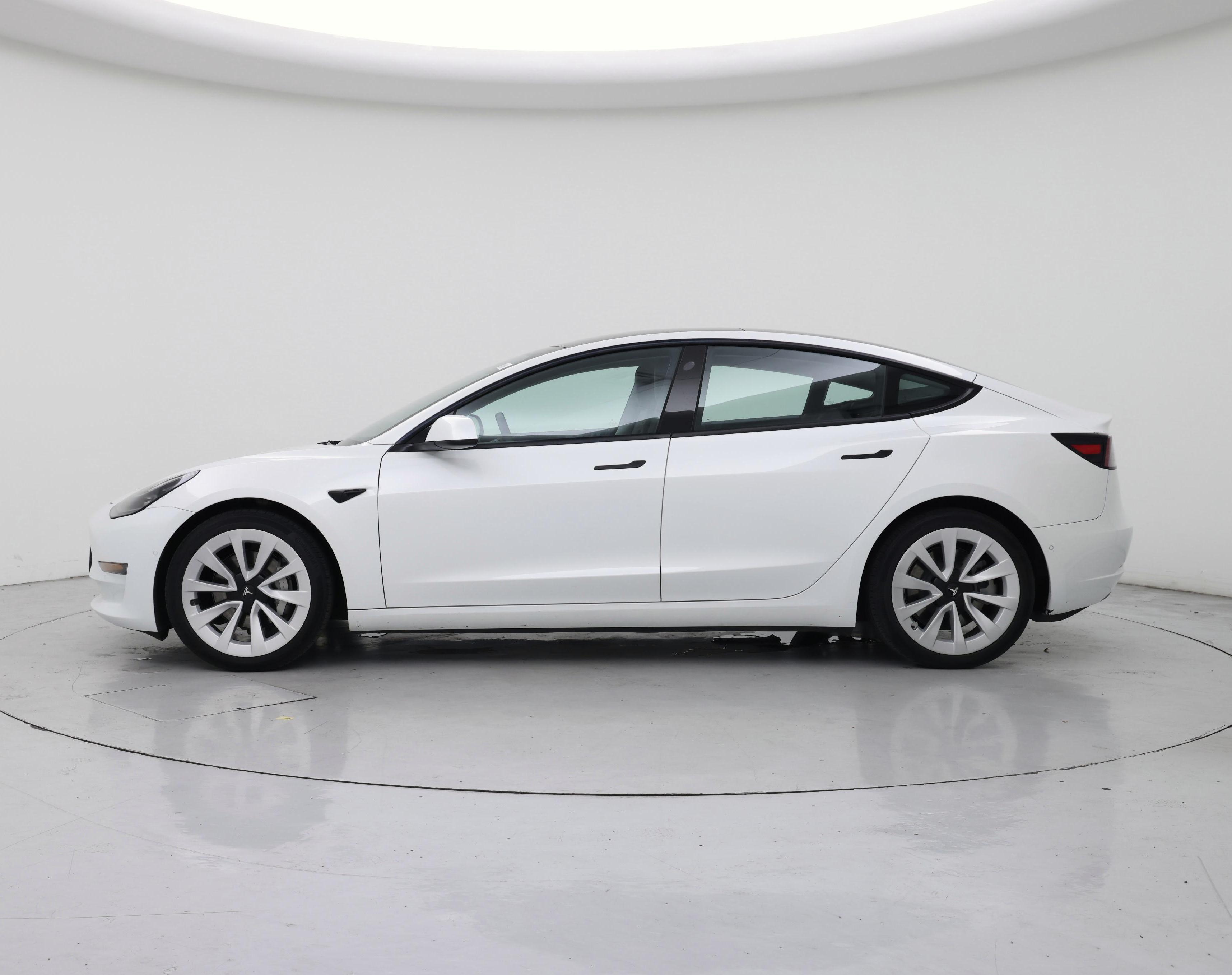 Thumbnail: 2022 Tesla Model 3 - 3