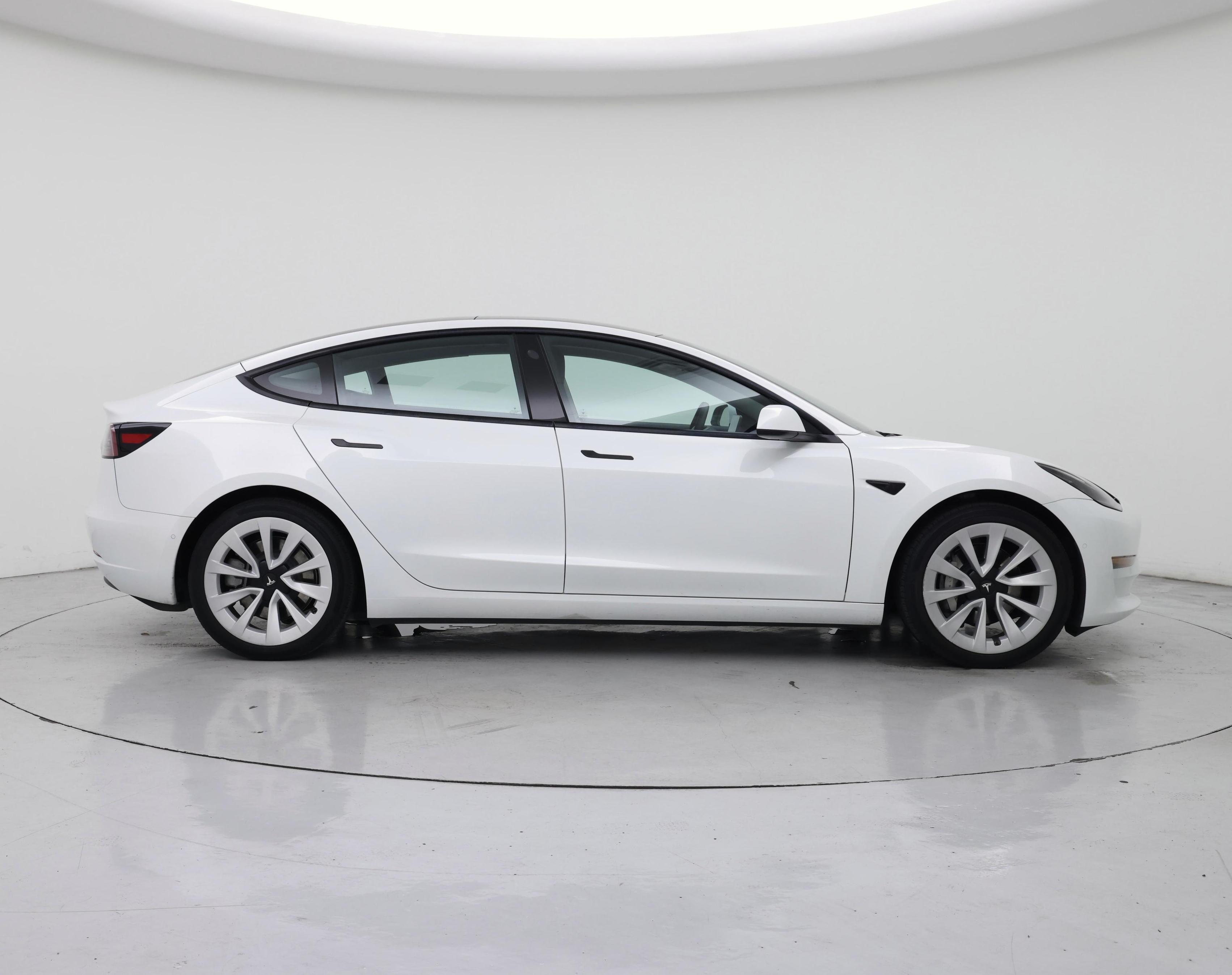 Thumbnail: 2022 Tesla Model 3 - 7