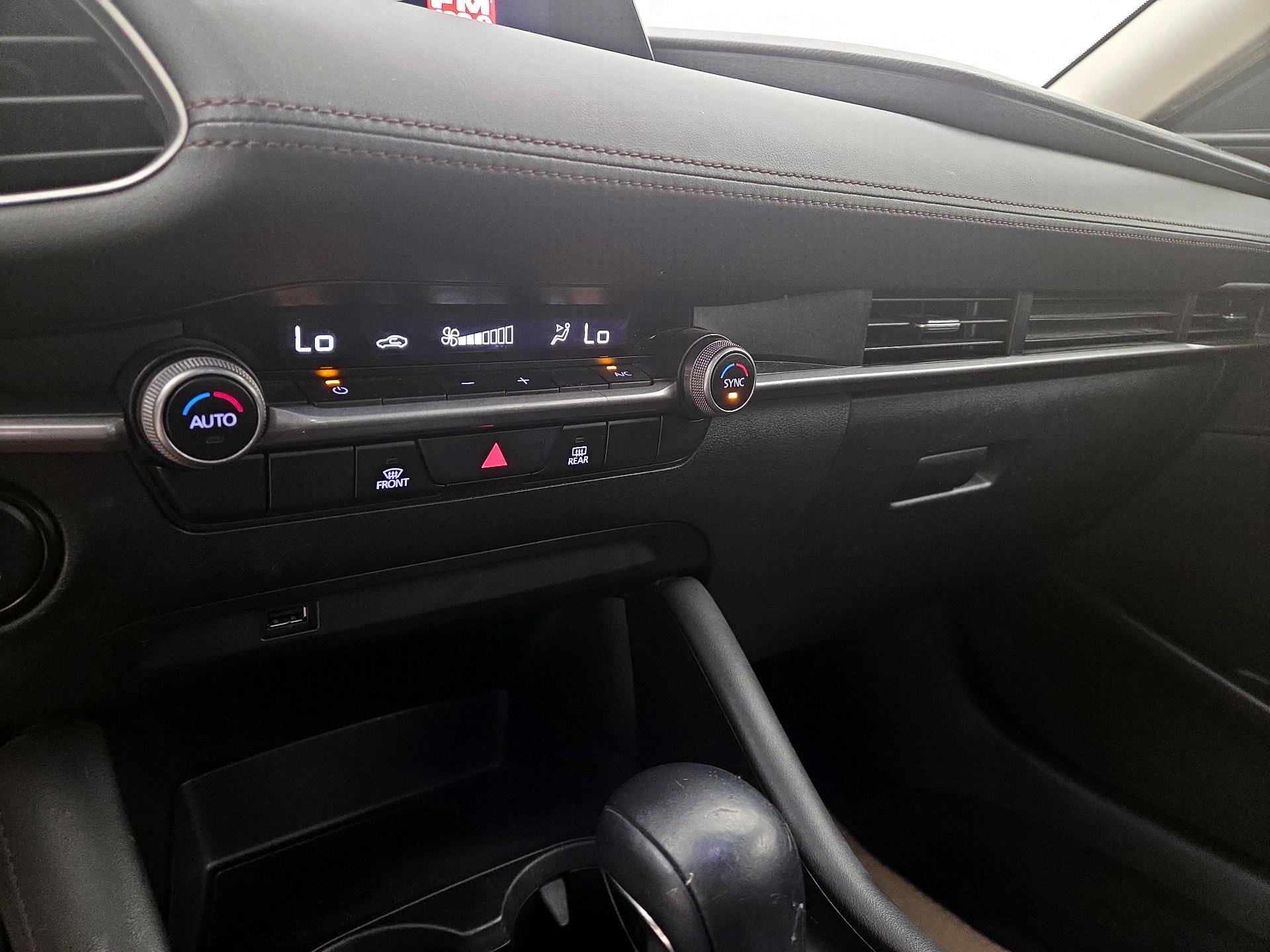 Thumbnail: 2021 Mazda Mazda3 - 16