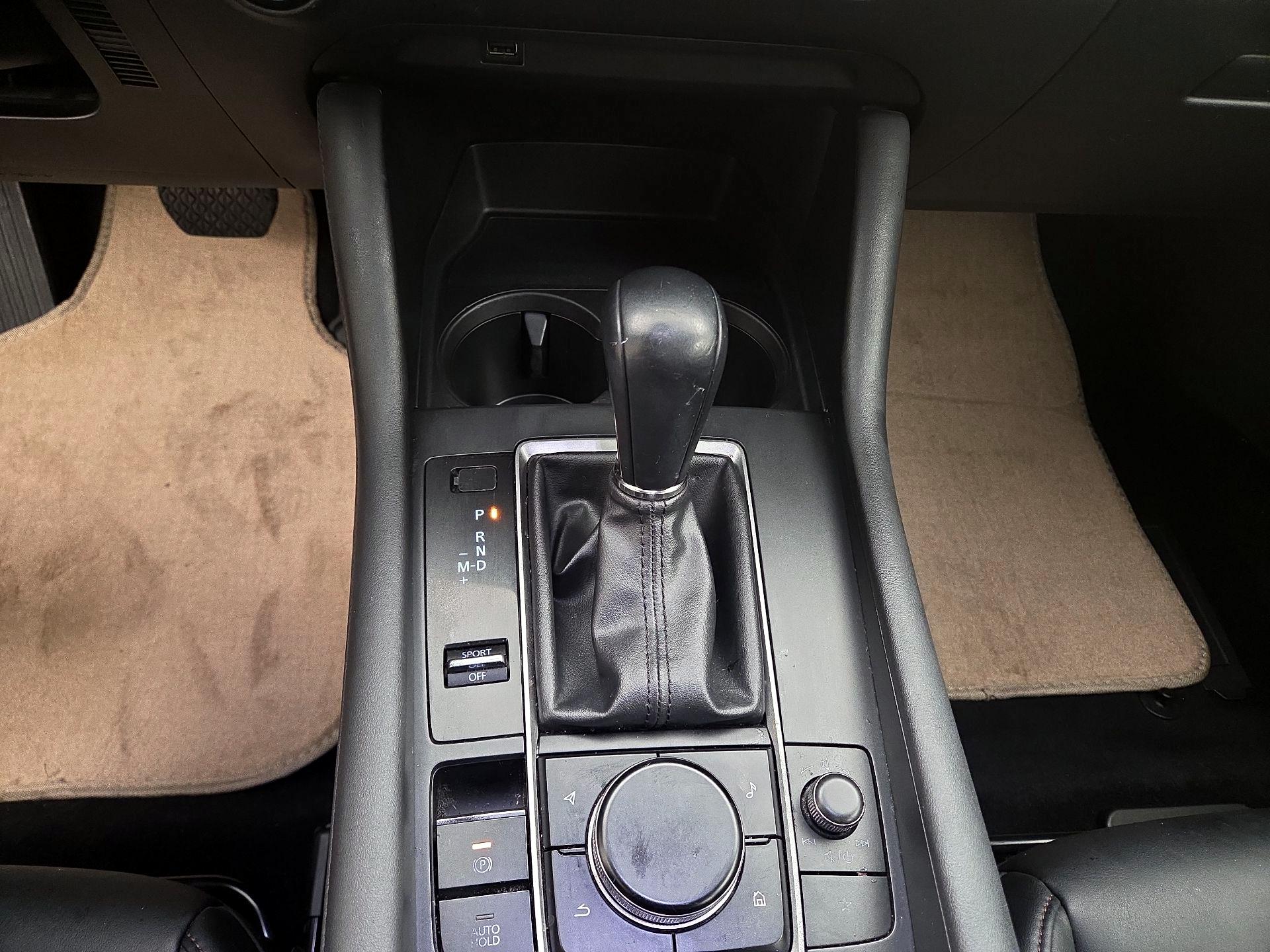 Thumbnail: 2021 Mazda Mazda3 - 17