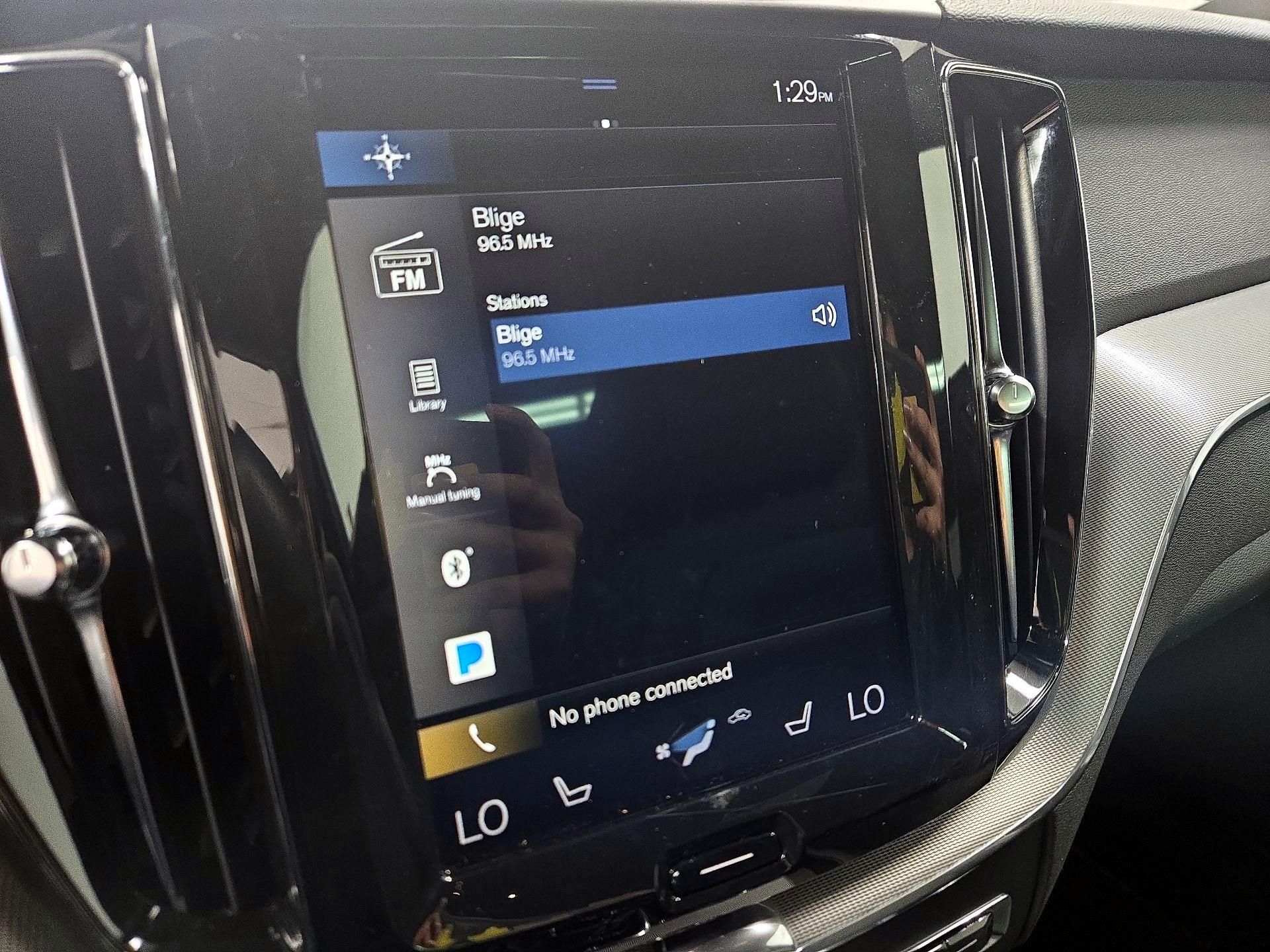 Thumbnail: 2019 Volvo XC60 - 16