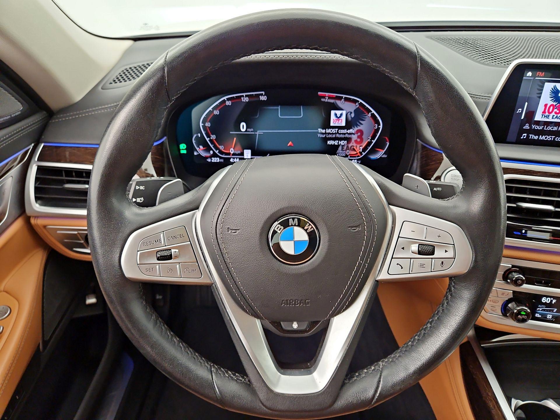 Thumbnail: 2021 BMW 7 Series - 10