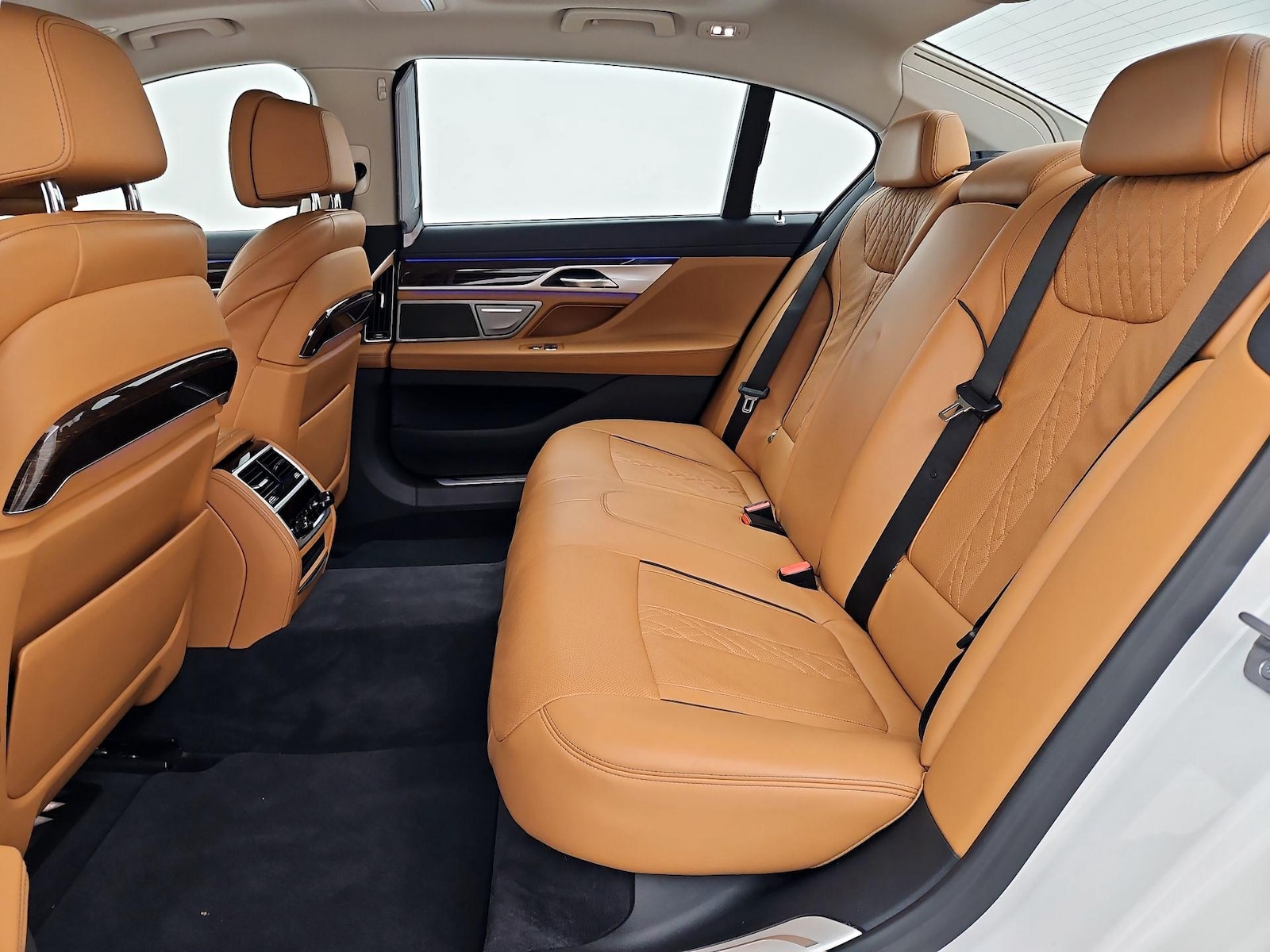 Rear A/C Seat(s)