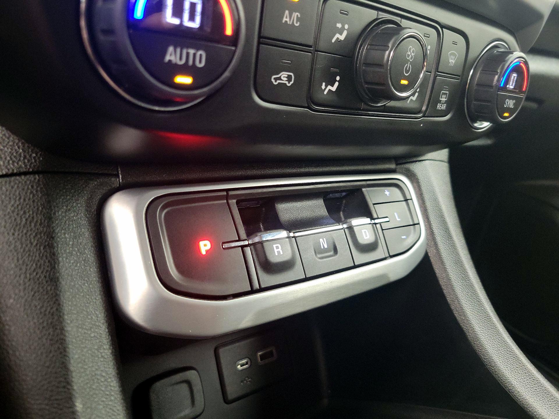 Thumbnail: 2021 GMC Acadia - 17