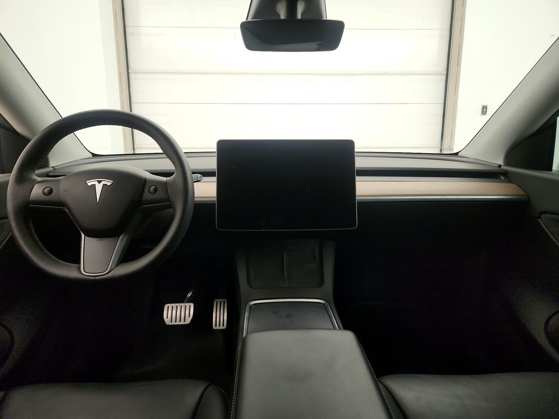 Thumbnail: 2022 Tesla Model Y - 9