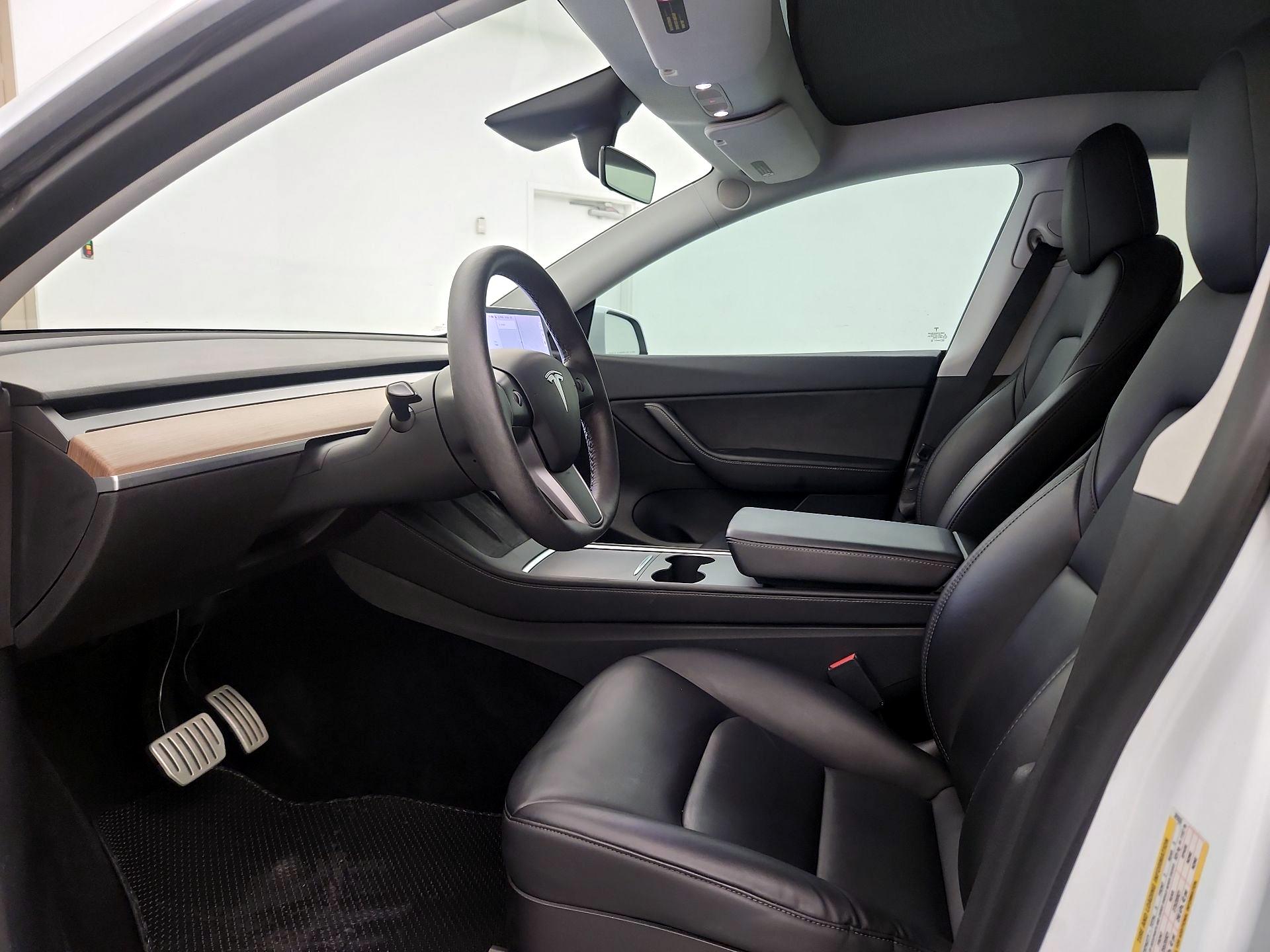 Thumbnail: 2022 Tesla Model Y - 11