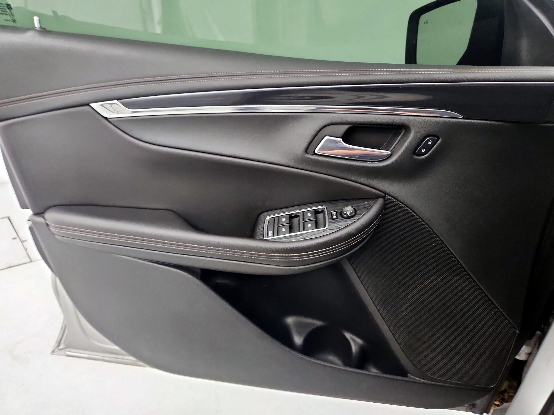 Thumbnail: 2017 Chevrolet Impala - 12