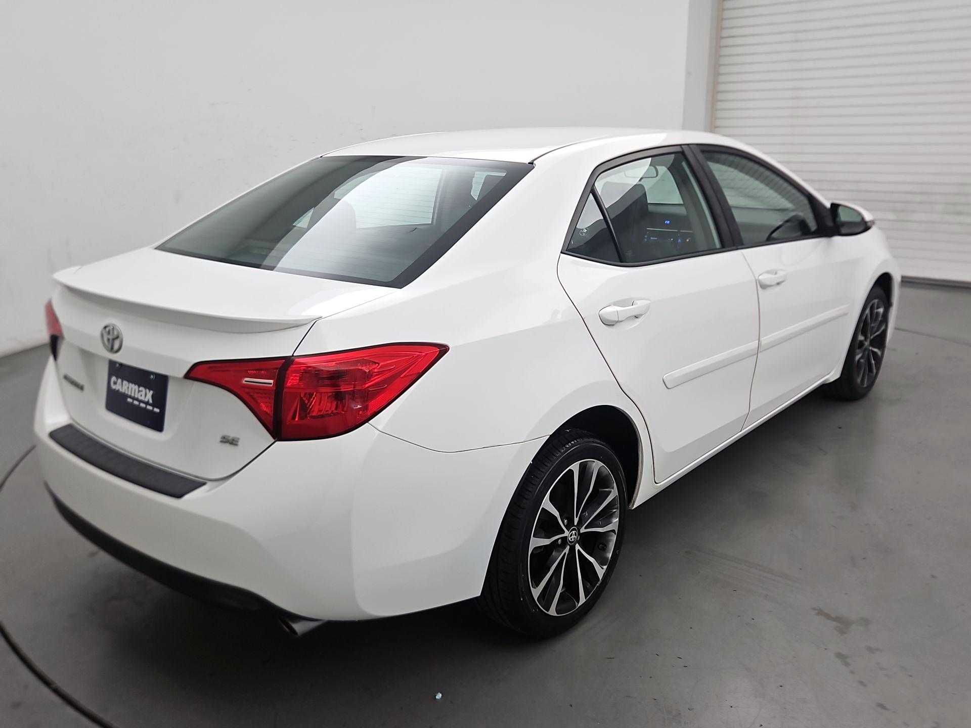 Thumbnail: 2018 Toyota Corolla - 5