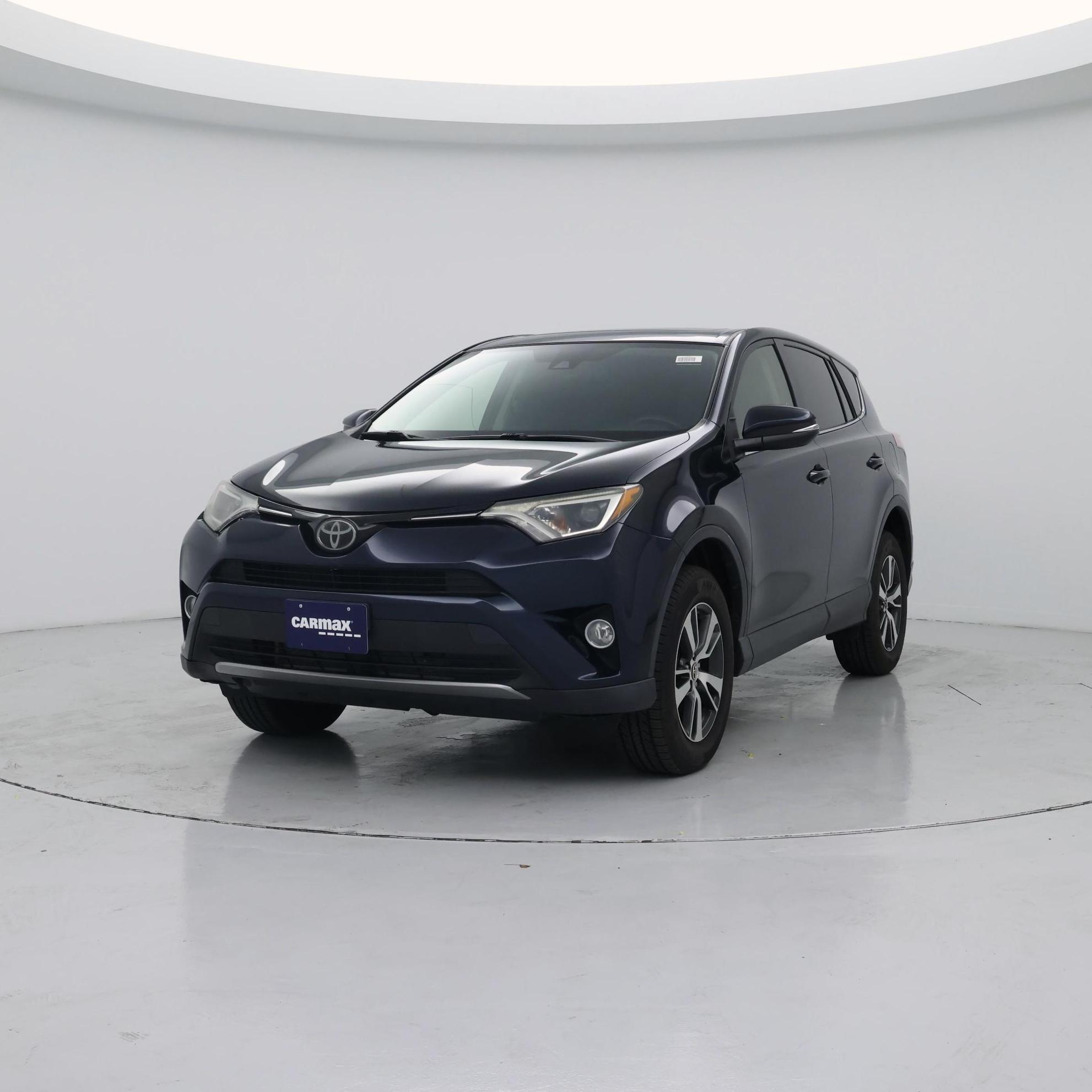 Thumbnail: 2018 Toyota RAV4 - 4