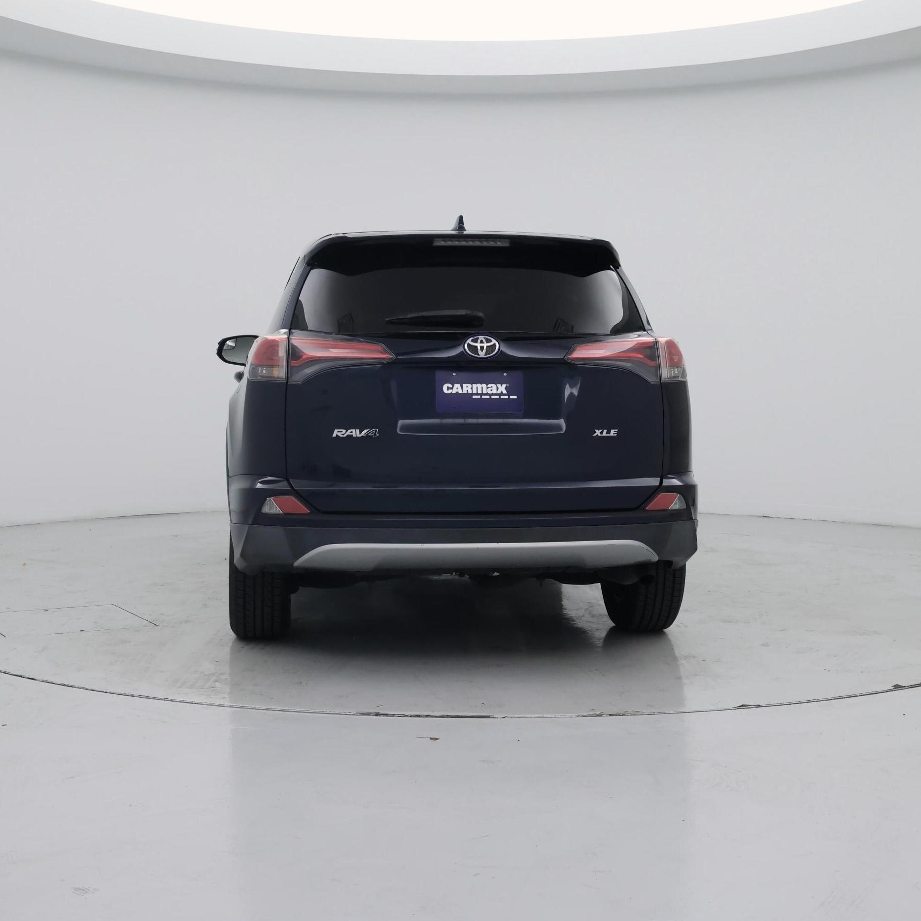Thumbnail: 2018 Toyota RAV4 - 6