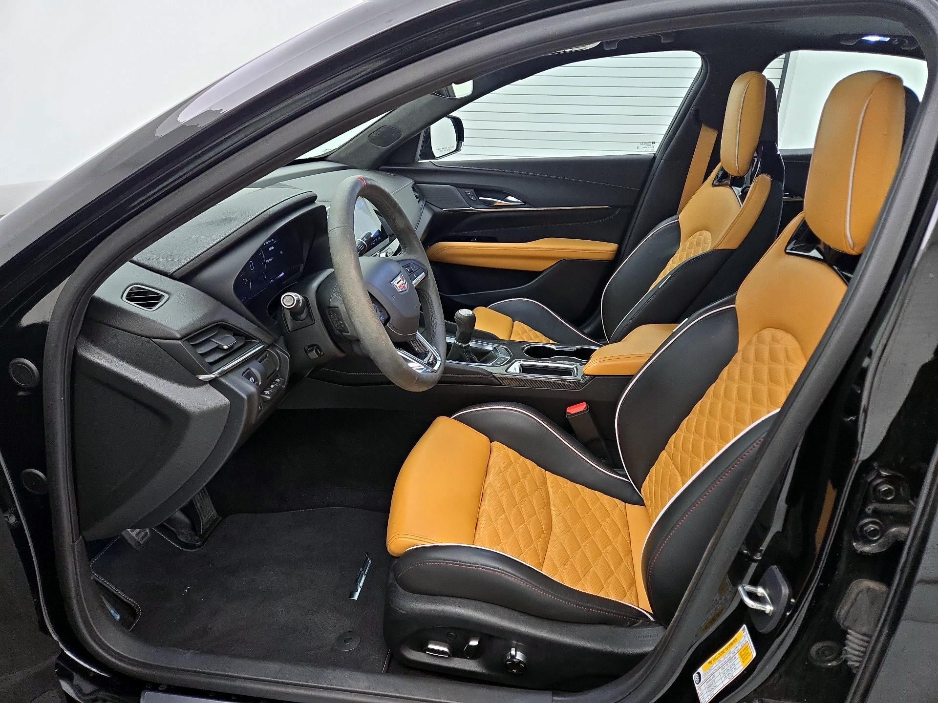 Thumbnail: 2023 Cadillac CT4 - 11