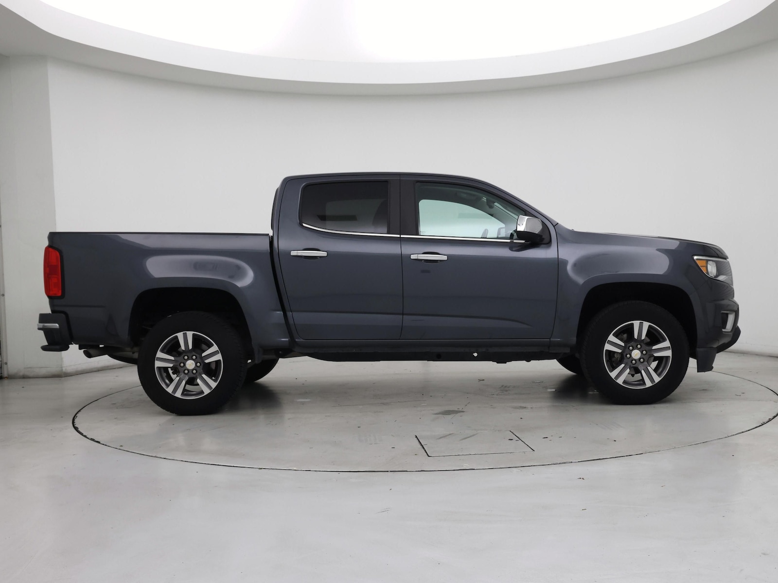 2017 Chevrolet Colorado LT - Photo 8