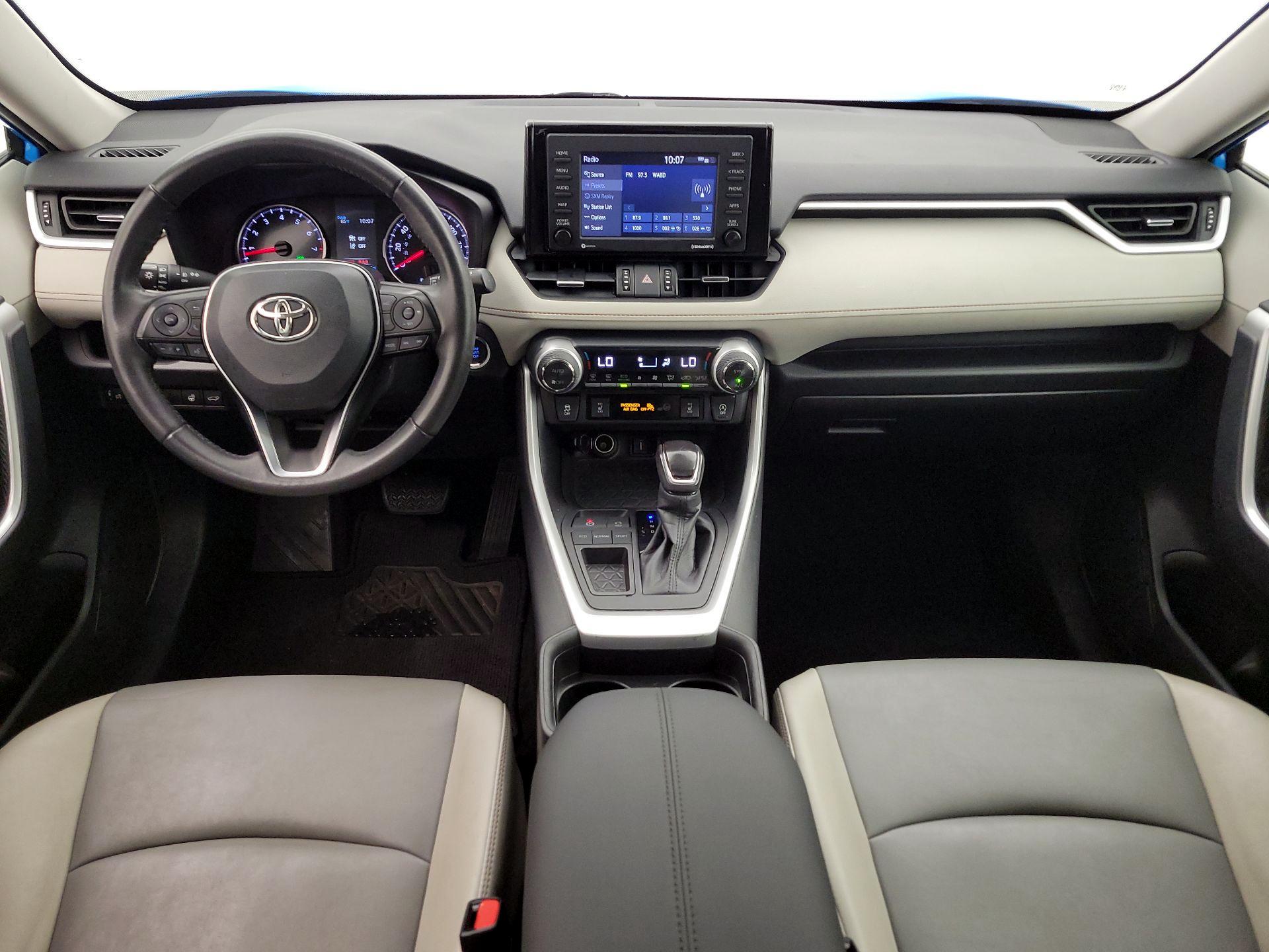 Thumbnail: 2021 Toyota RAV4 - 9