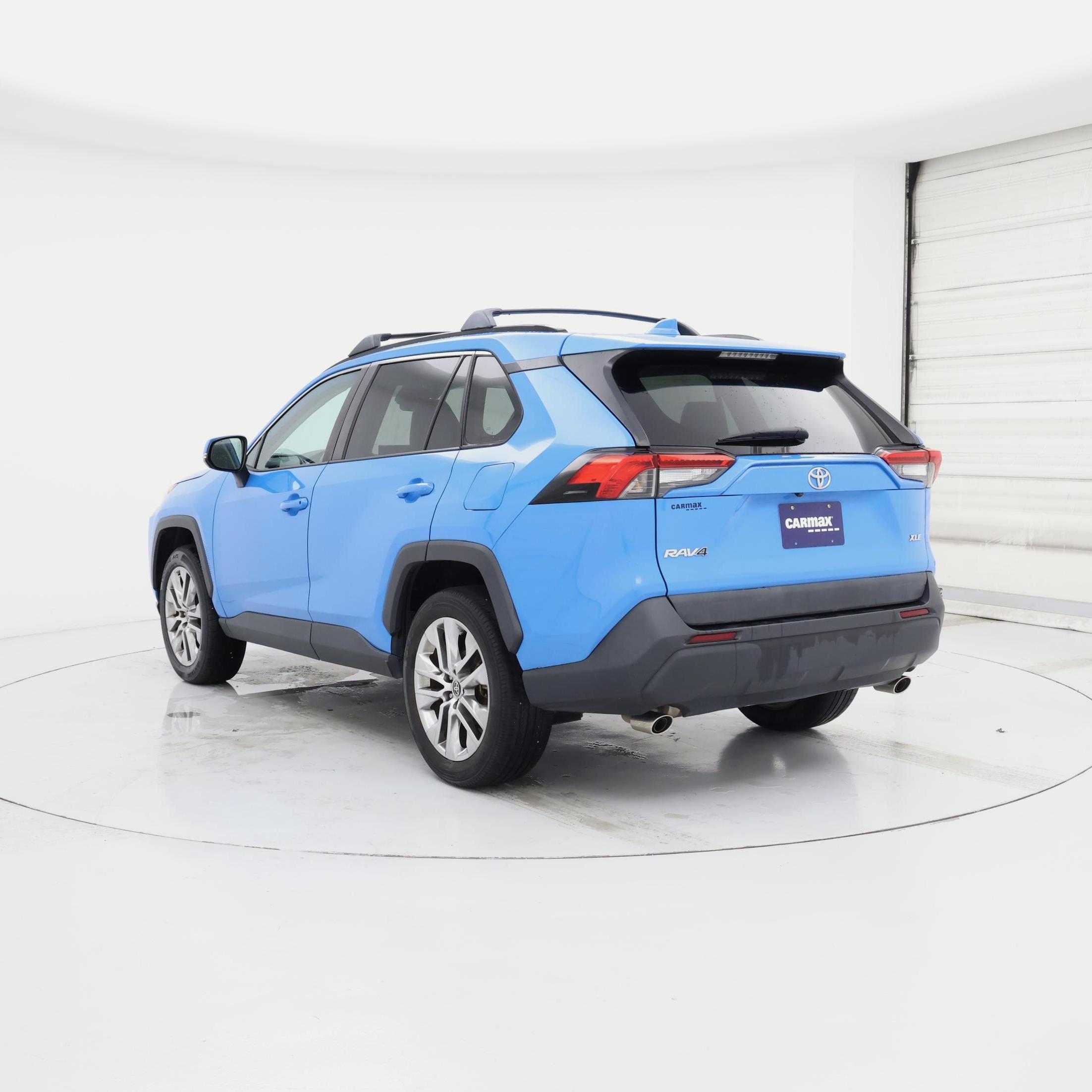 Thumbnail: 2021 Toyota RAV4 - 2