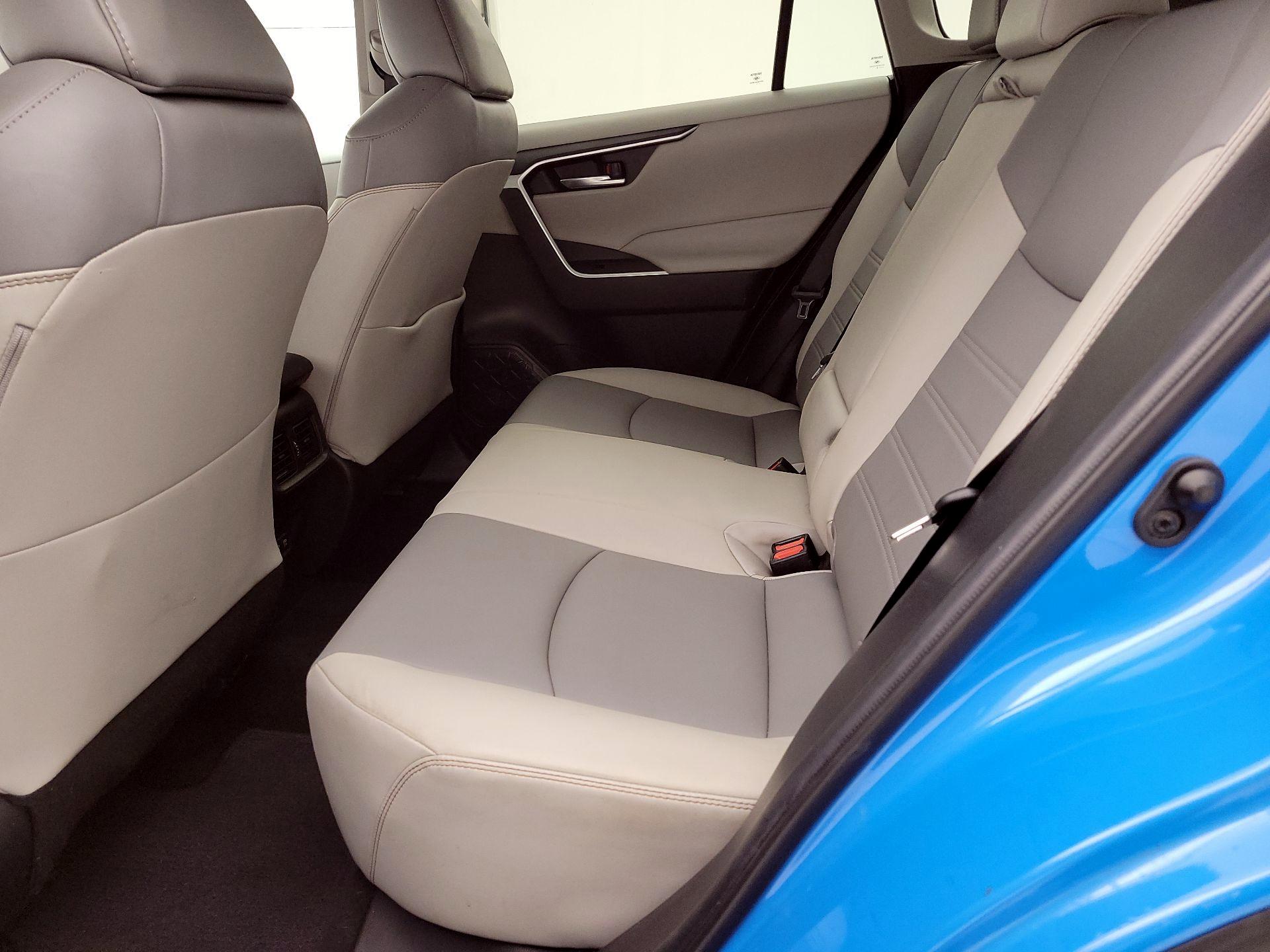 Thumbnail: 2021 Toyota RAV4 - 19