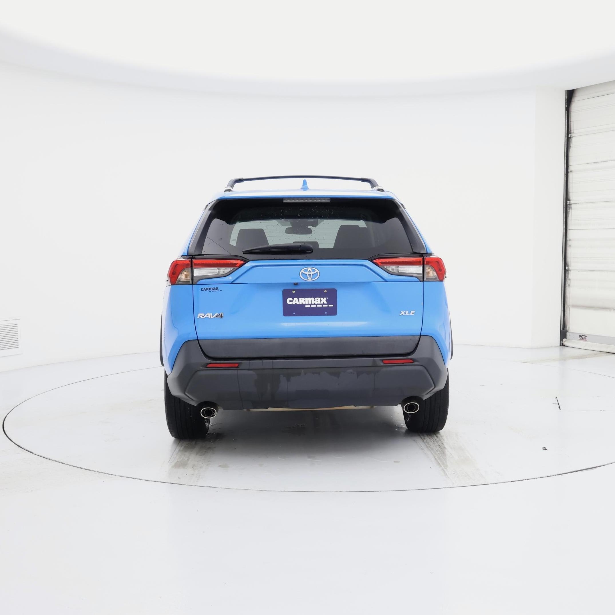 Thumbnail: 2021 Toyota RAV4 - 6