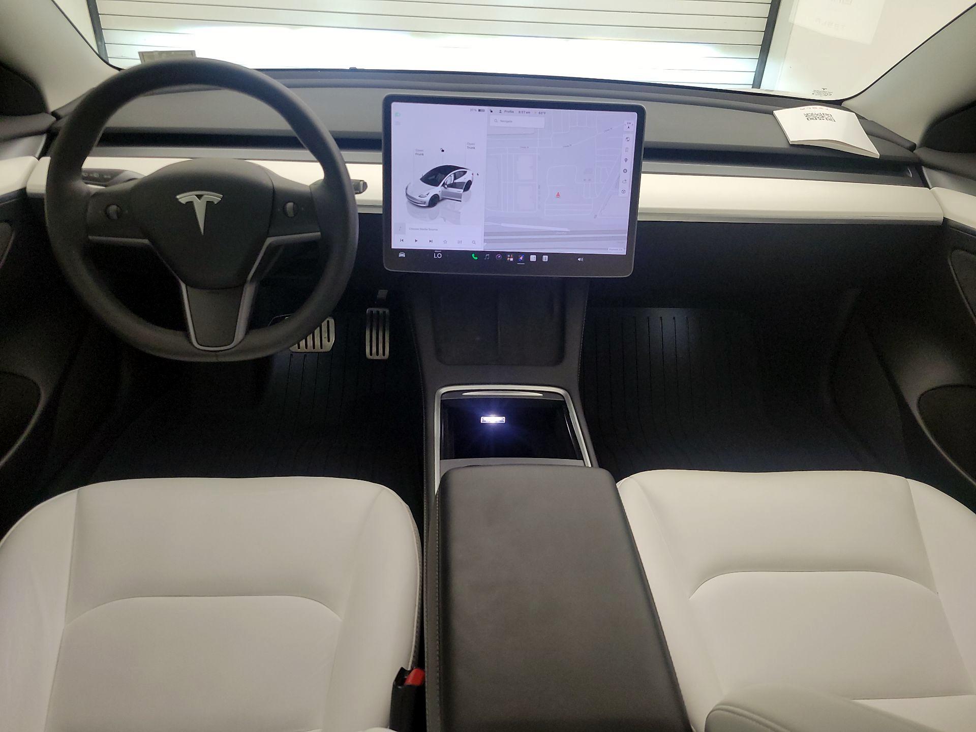Thumbnail: 2022 Tesla Model 3 - 9