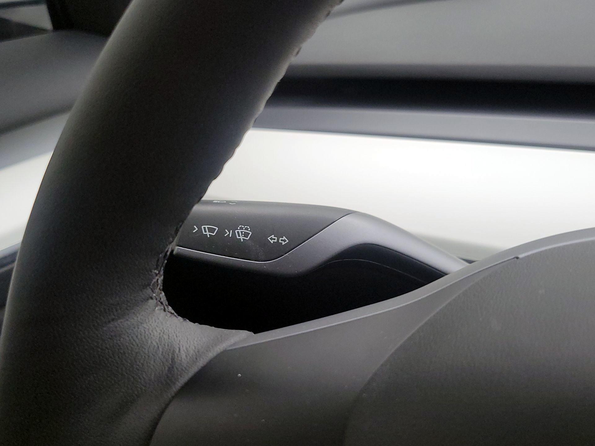 Thumbnail: 2022 Tesla Model 3 - 13