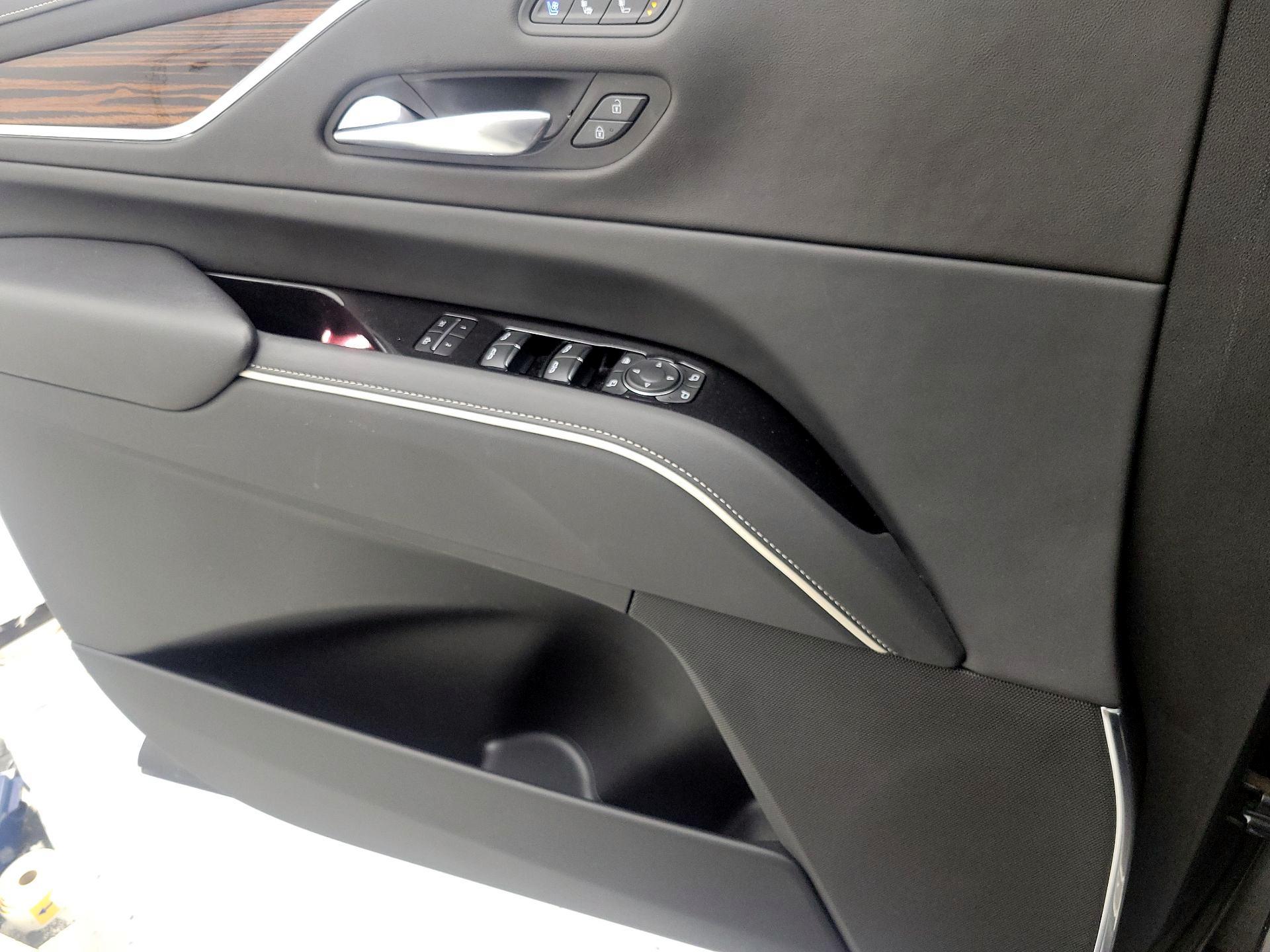 Thumbnail: 2022 Cadillac Escalade - 12