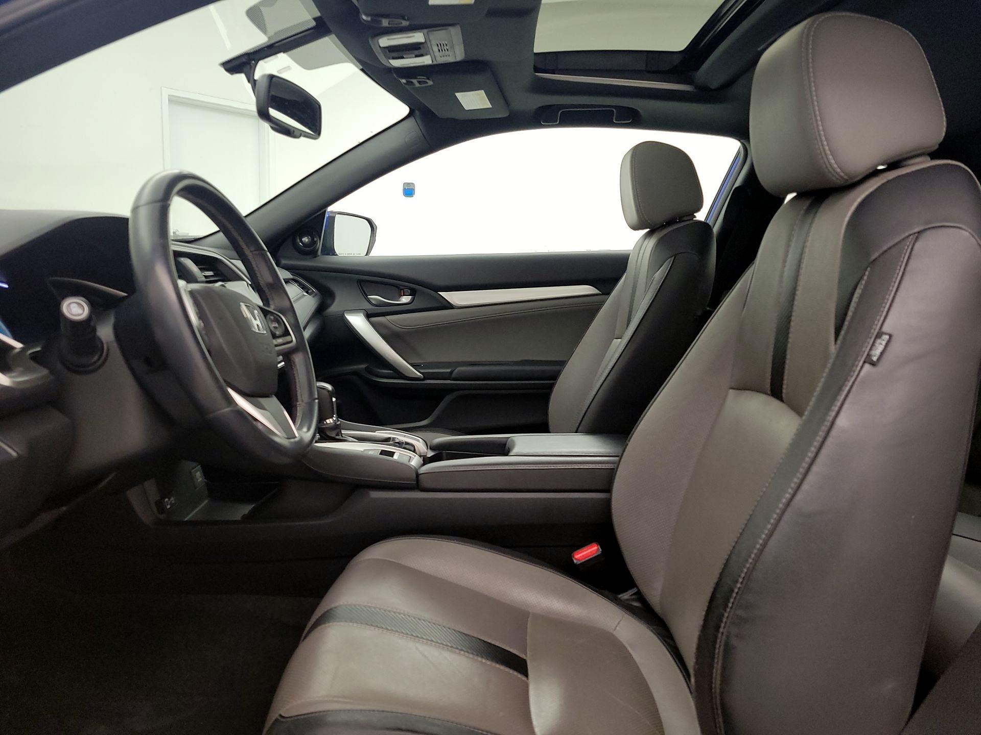 Thumbnail: 2016 Honda Civic - 11