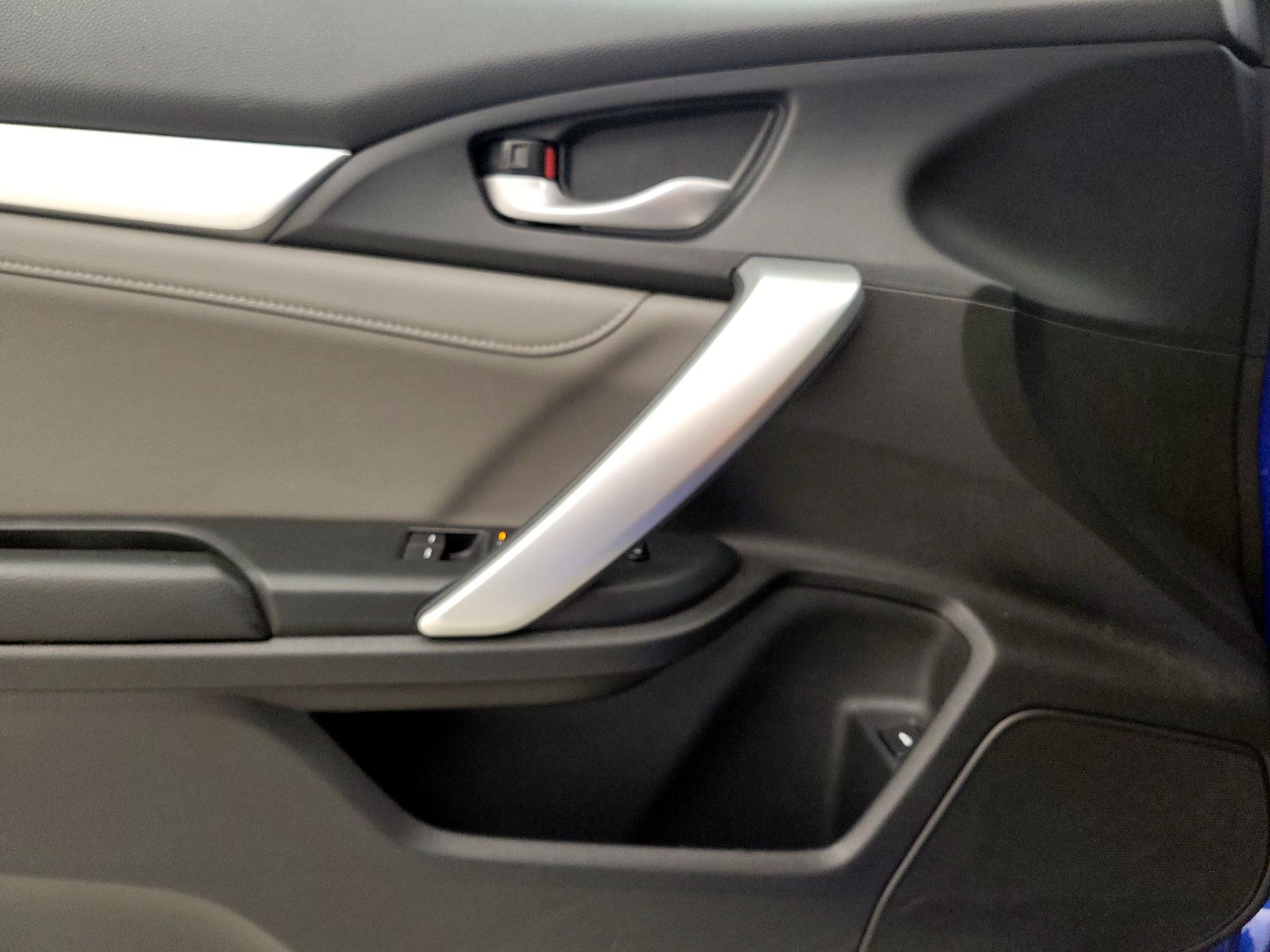 Thumbnail: 2016 Honda Civic - 12