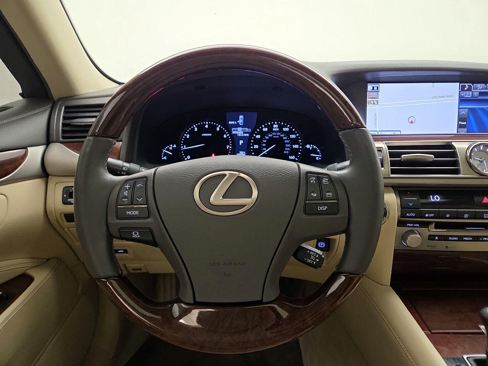 Thumbnail: 2014 Lexus LS - 10