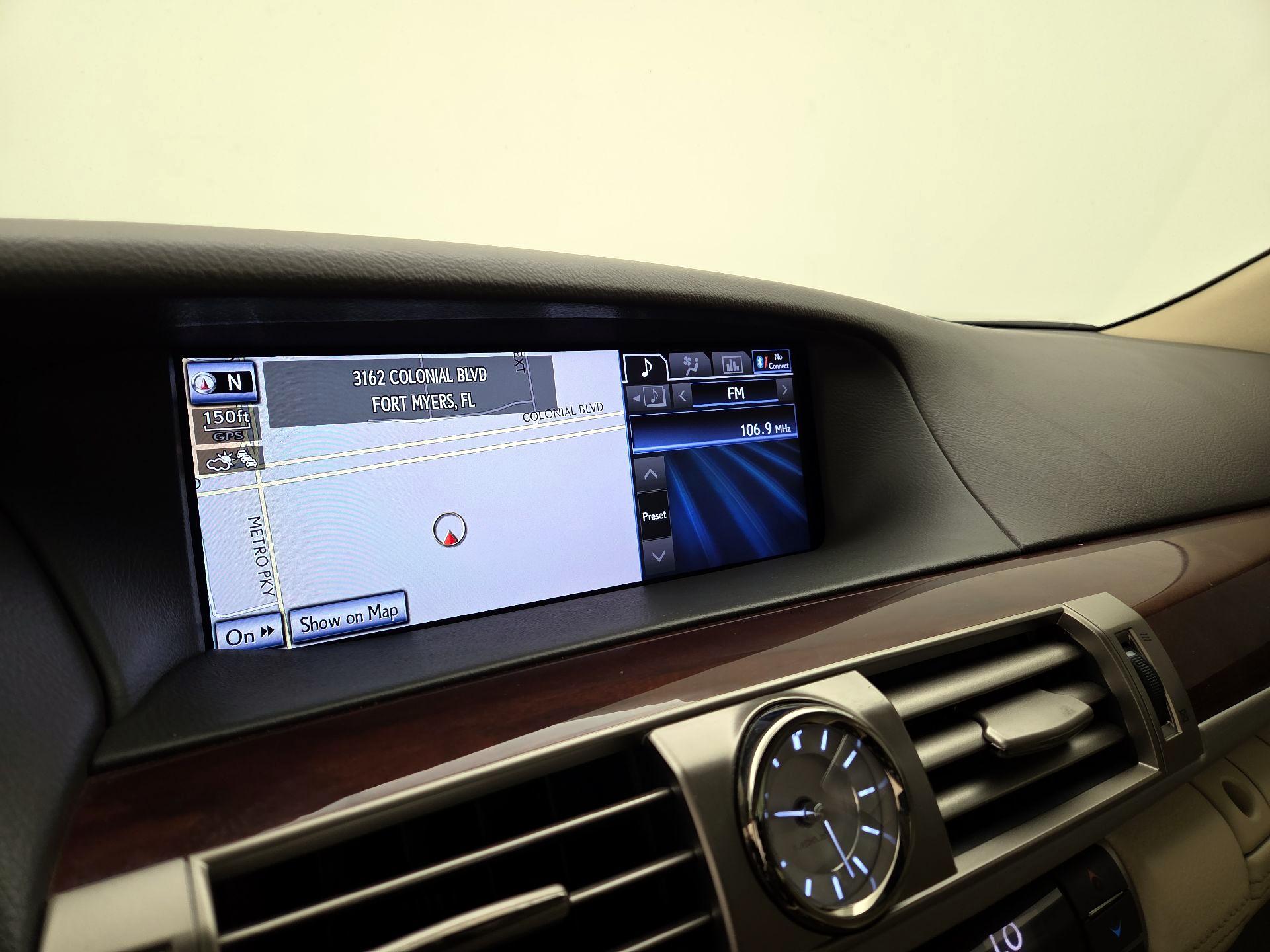 Thumbnail: 2014 Lexus LS - 14