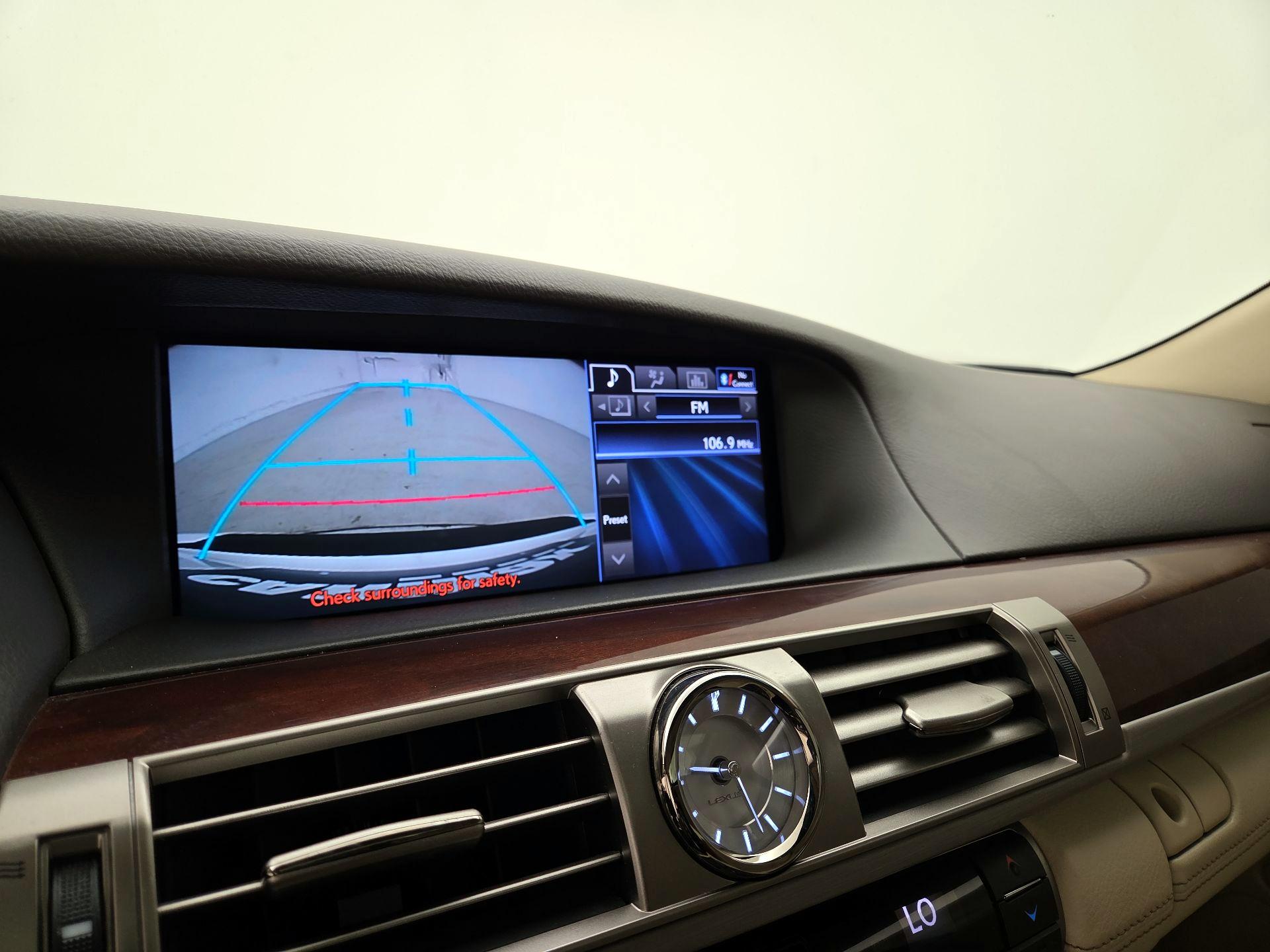 Thumbnail: 2014 Lexus LS - 15