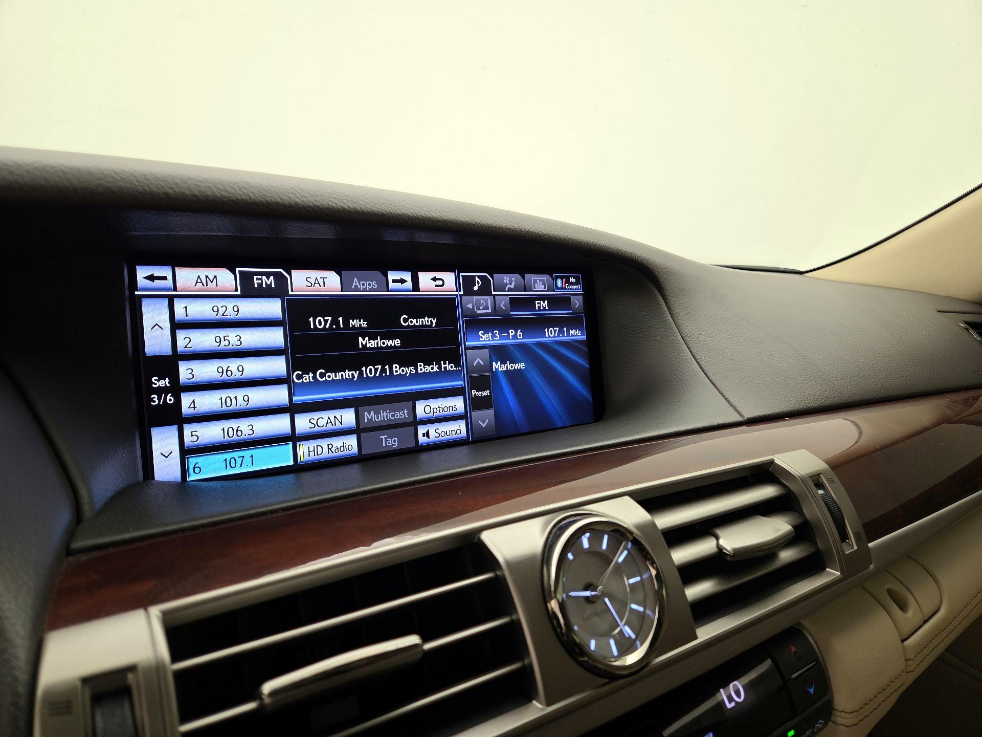 Thumbnail: 2014 Lexus LS - 16