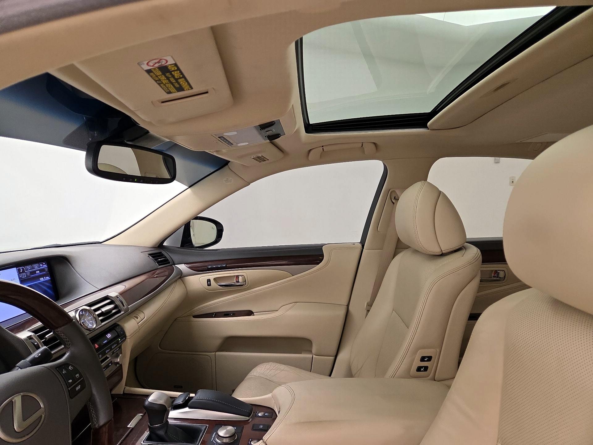 Thumbnail: 2014 Lexus LS - 20