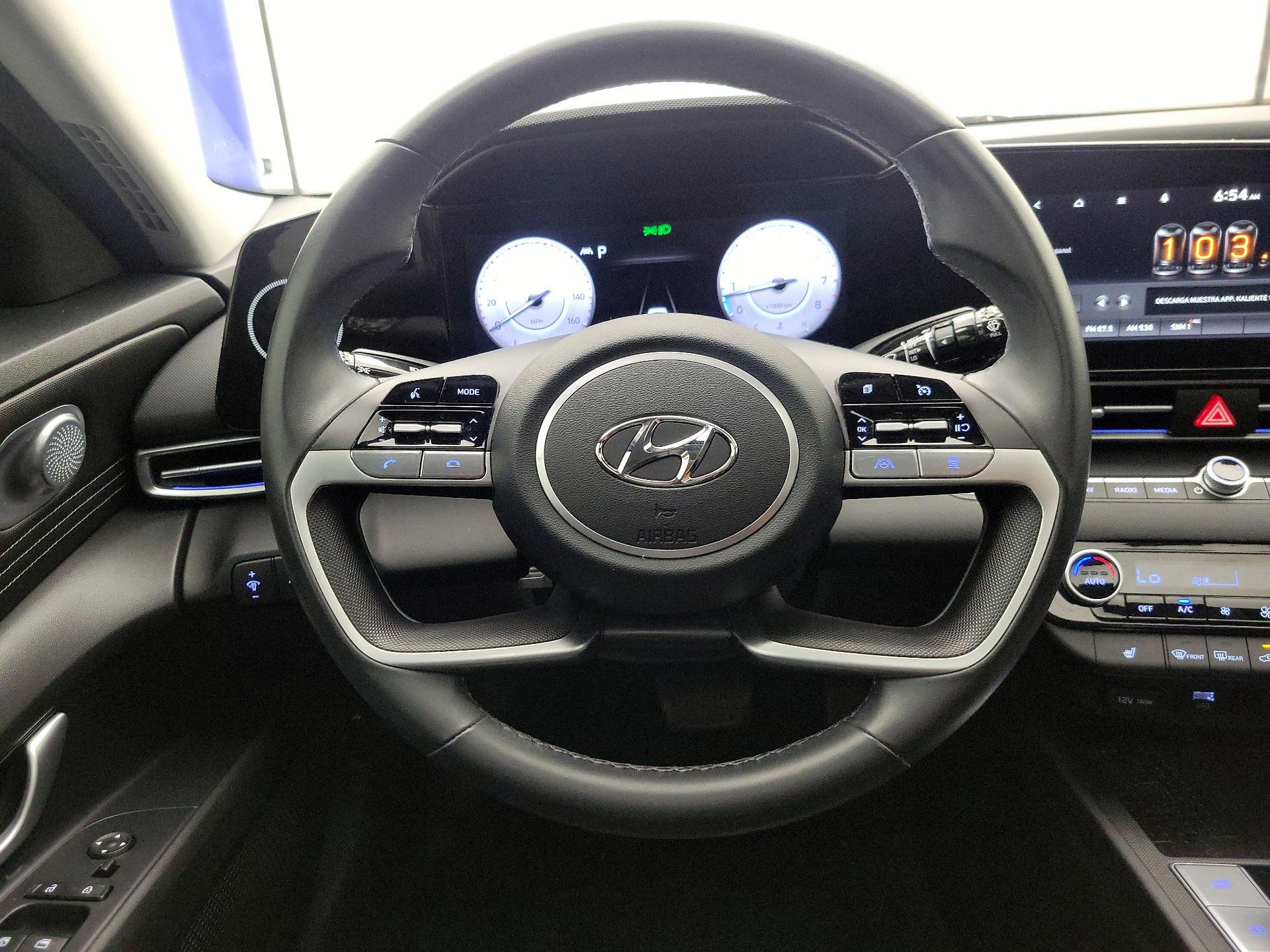 Thumbnail: 2023 Hyundai Elantra - 10