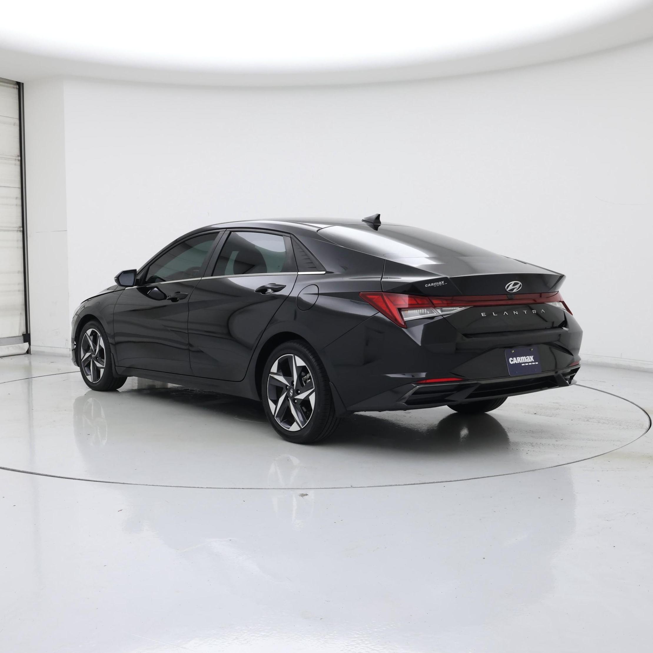 Thumbnail: 2023 Hyundai Elantra - 2